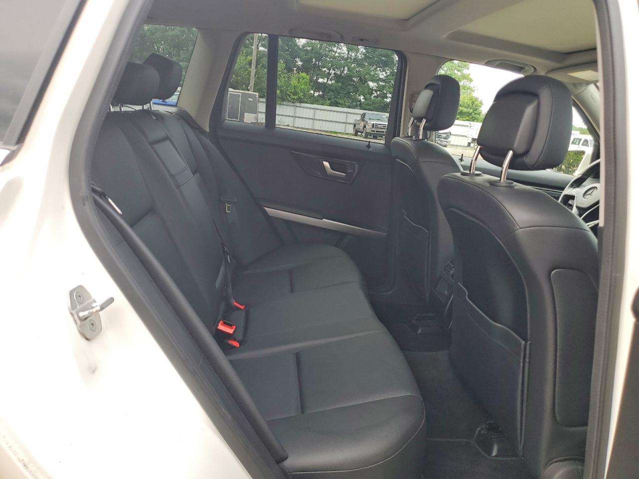 2015 Mercedes-benz Glk 350 4matic White vin: WDCGG8JB4FG436711