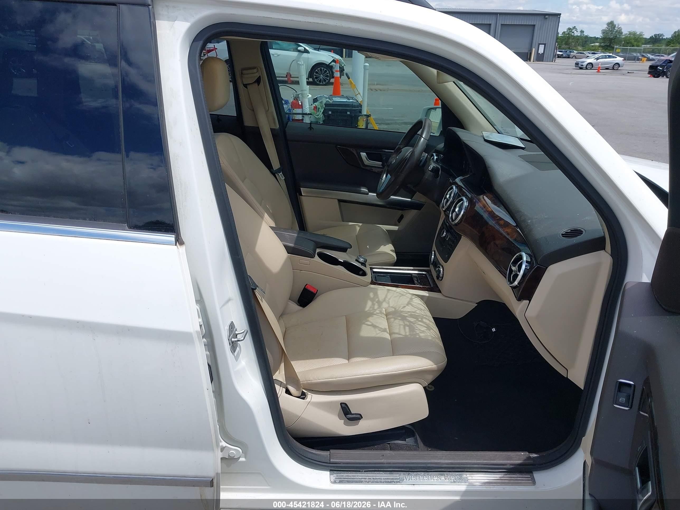 2014 Mercedes-benz Glk 350 4matic White vin: WDCGG8JB5EG171117