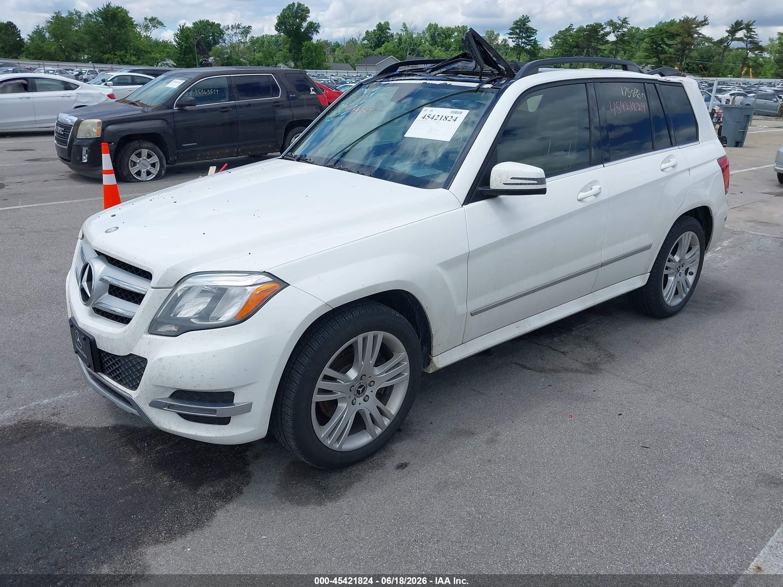 2014 Mercedes-benz Glk 350 4matic White vin: WDCGG8JB5EG171117