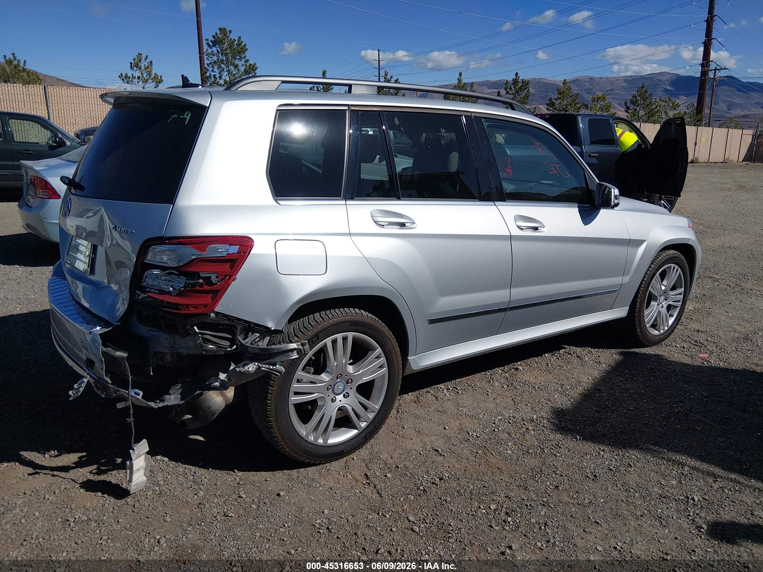 2014 Mercedes-benz Glk 350 4matic Silver vin: WDCGG8JB5EG302580