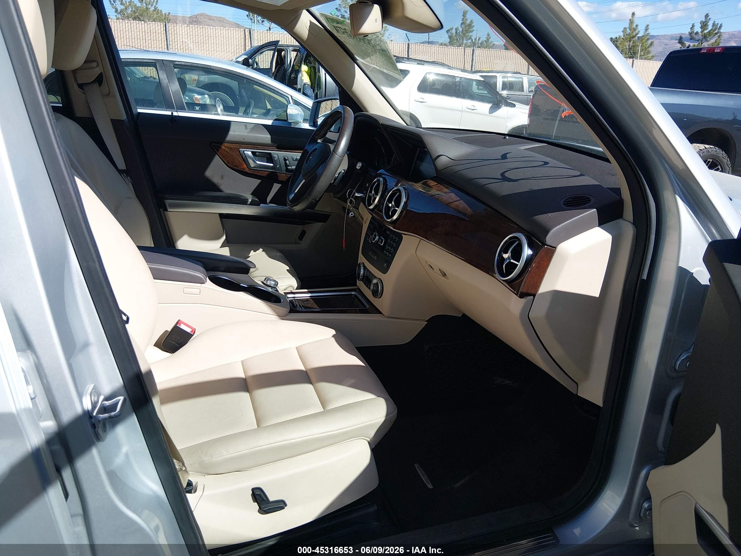 2014 Mercedes-benz Glk 350 4matic Silver vin: WDCGG8JB5EG302580
