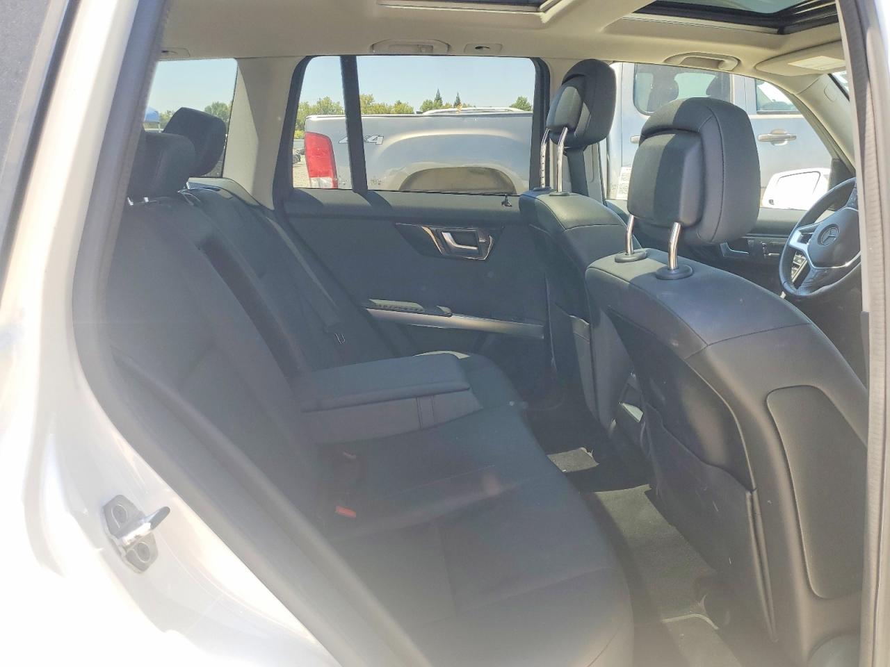 2015 Mercedes-benz Glk 350 4matic White vin: WDCGG8JB5FG414023