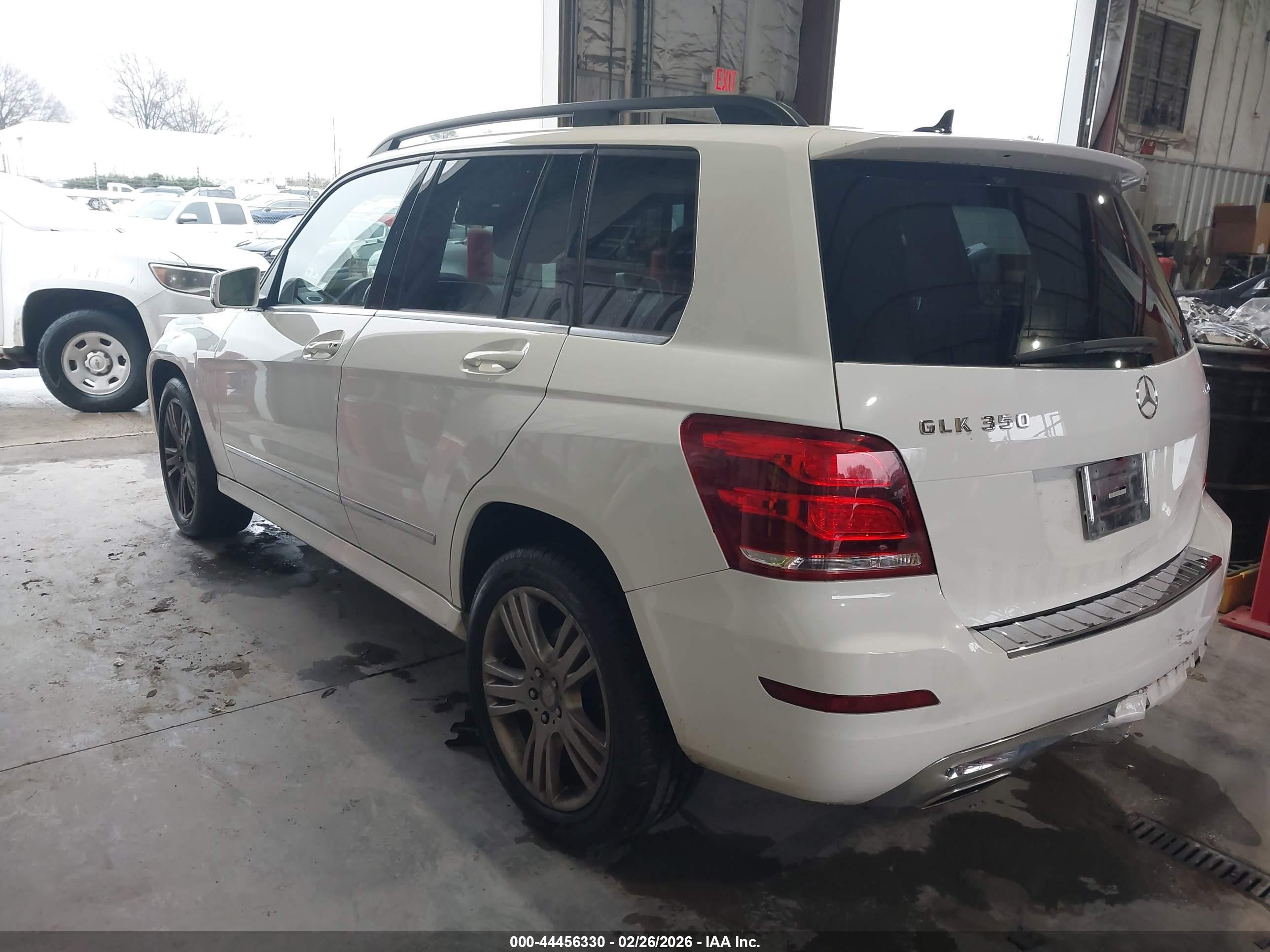 2015 Mercedes-benz Glk 350 4matic Белый vin: WDCGG8JB5FG430027