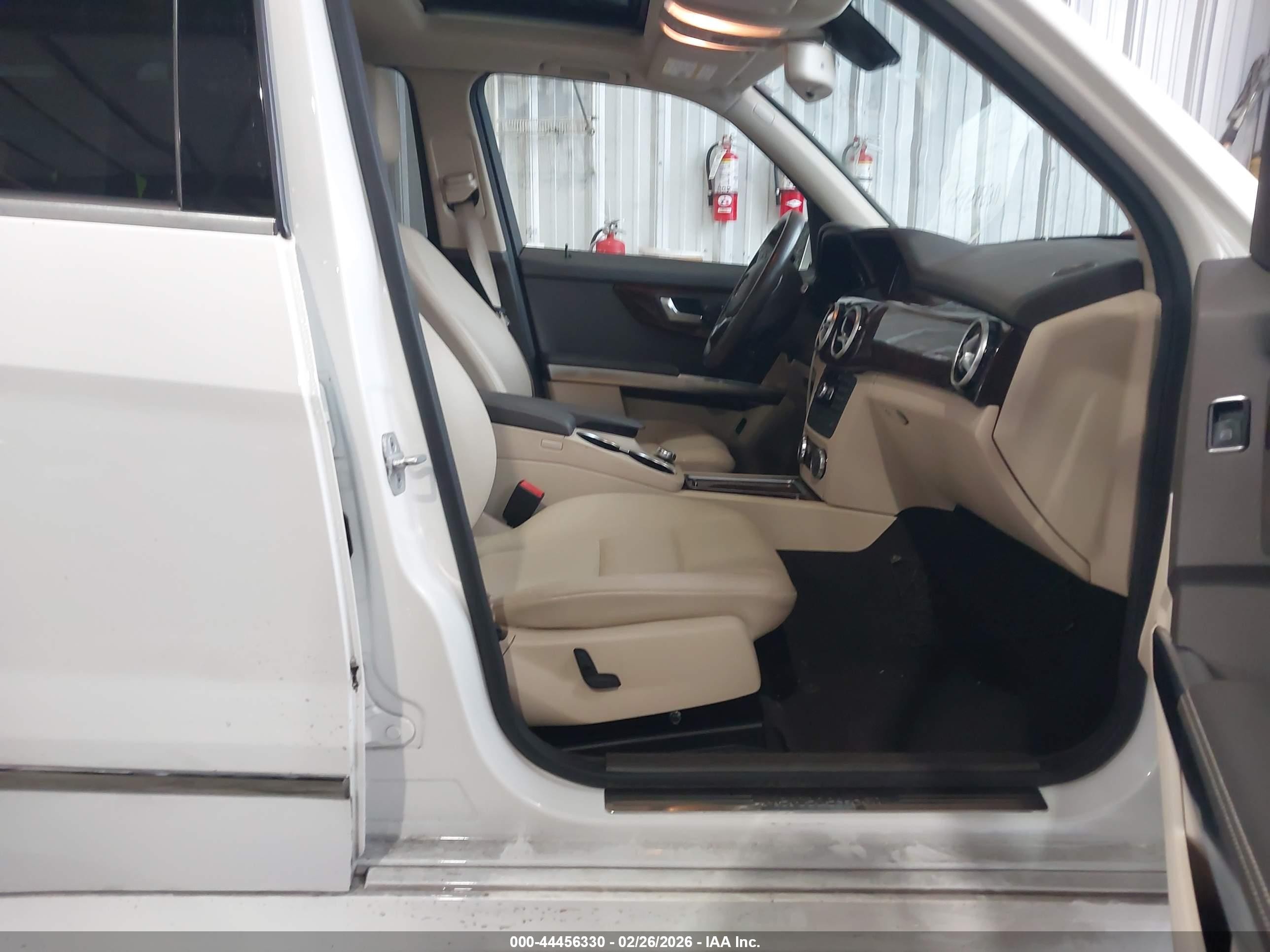 2015 Mercedes-benz Glk 350 4matic Белый vin: WDCGG8JB5FG430027