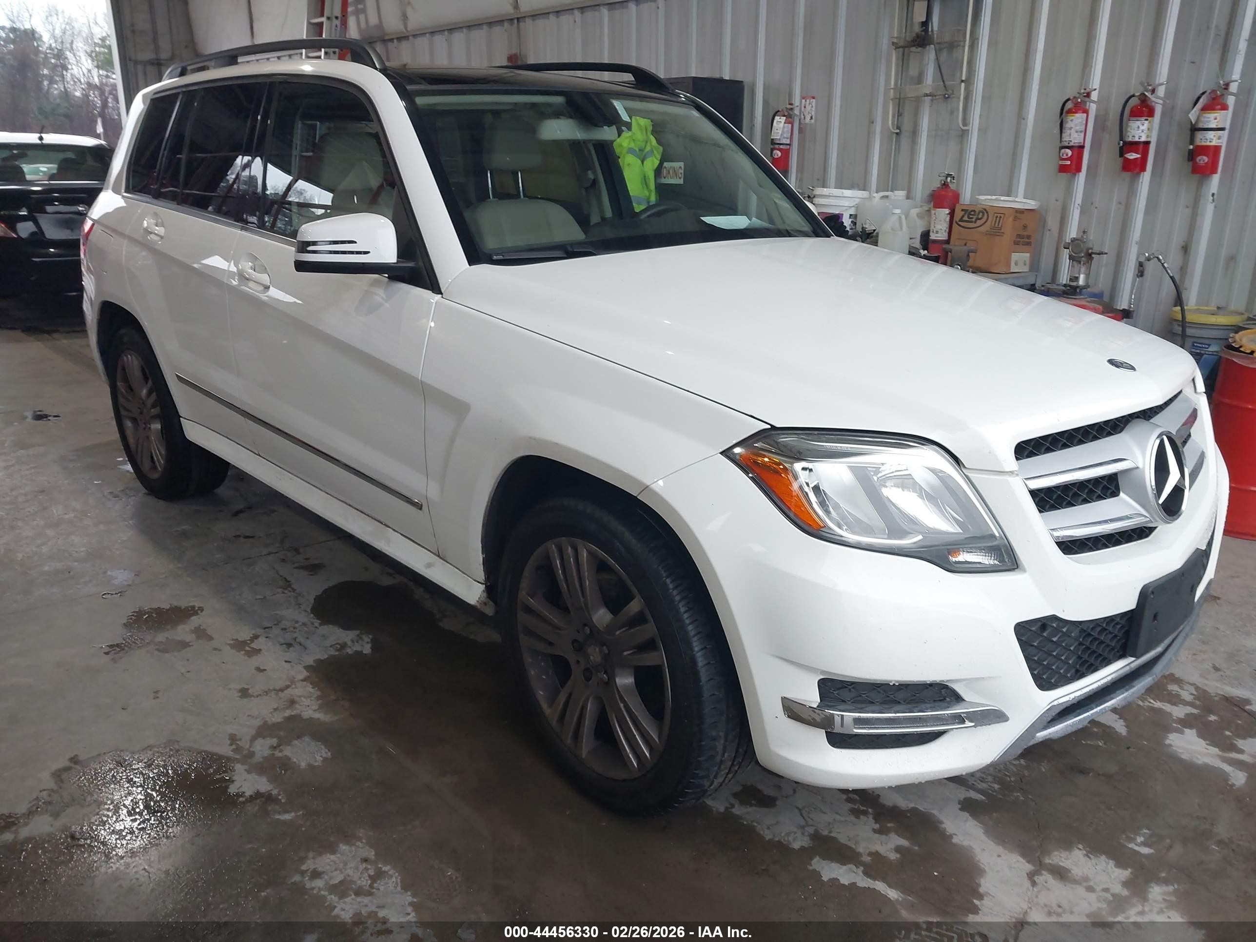 2015 Mercedes-benz Glk 350 4matic Белый vin: WDCGG8JB5FG430027