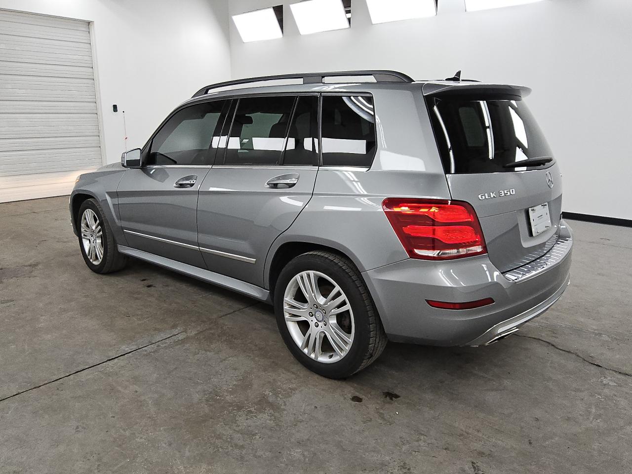 2014 Mercedes-benz Glk 350 4matic Silver vin: WDCGG8JB6EG276880 Damage: Left Front Tire, Worn, Replacement Required
