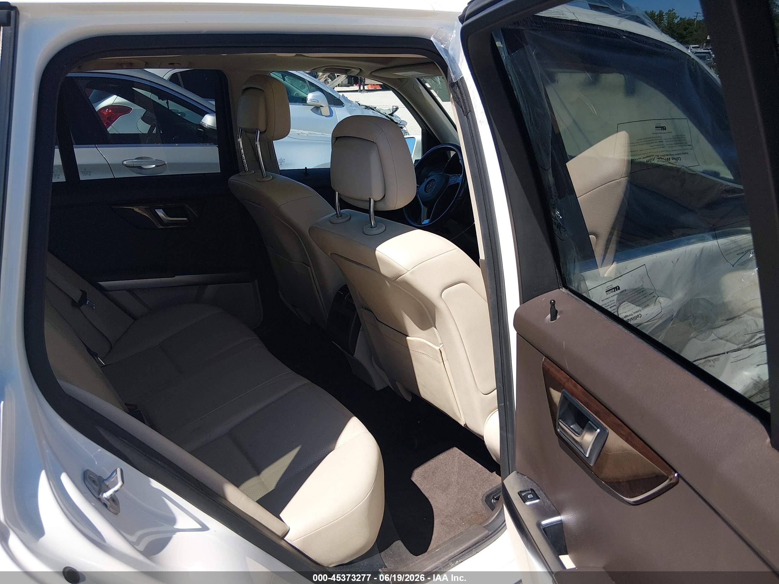 2014 Mercedes-benz Glk 350 4matic White vin: WDCGG8JB6EG334504