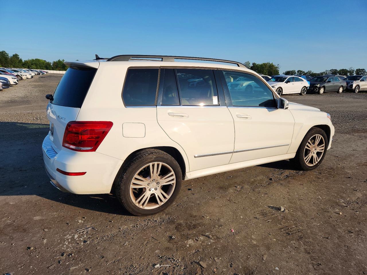 2015 Mercedes-benz Glk 350 4matic White vin: WDCGG8JB6FG377225