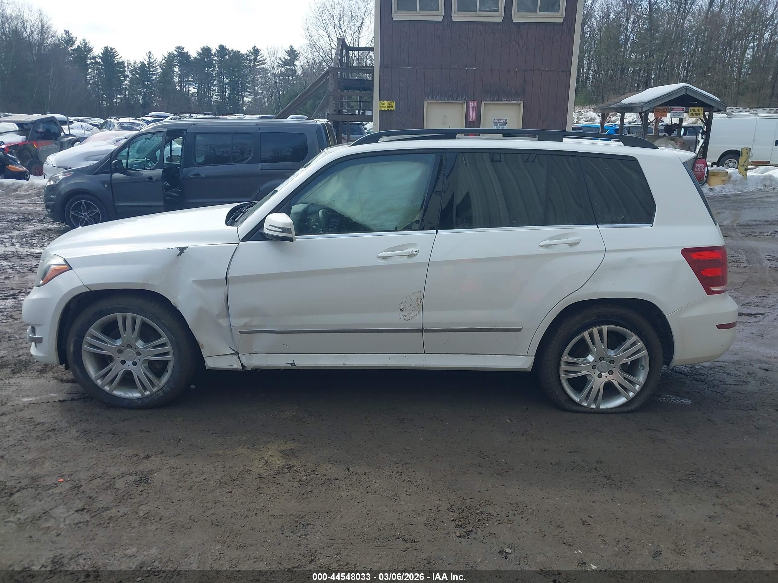 2013 Mercedes-benz Glk 350 4matic White vin: WDCGG8JB7DF964150