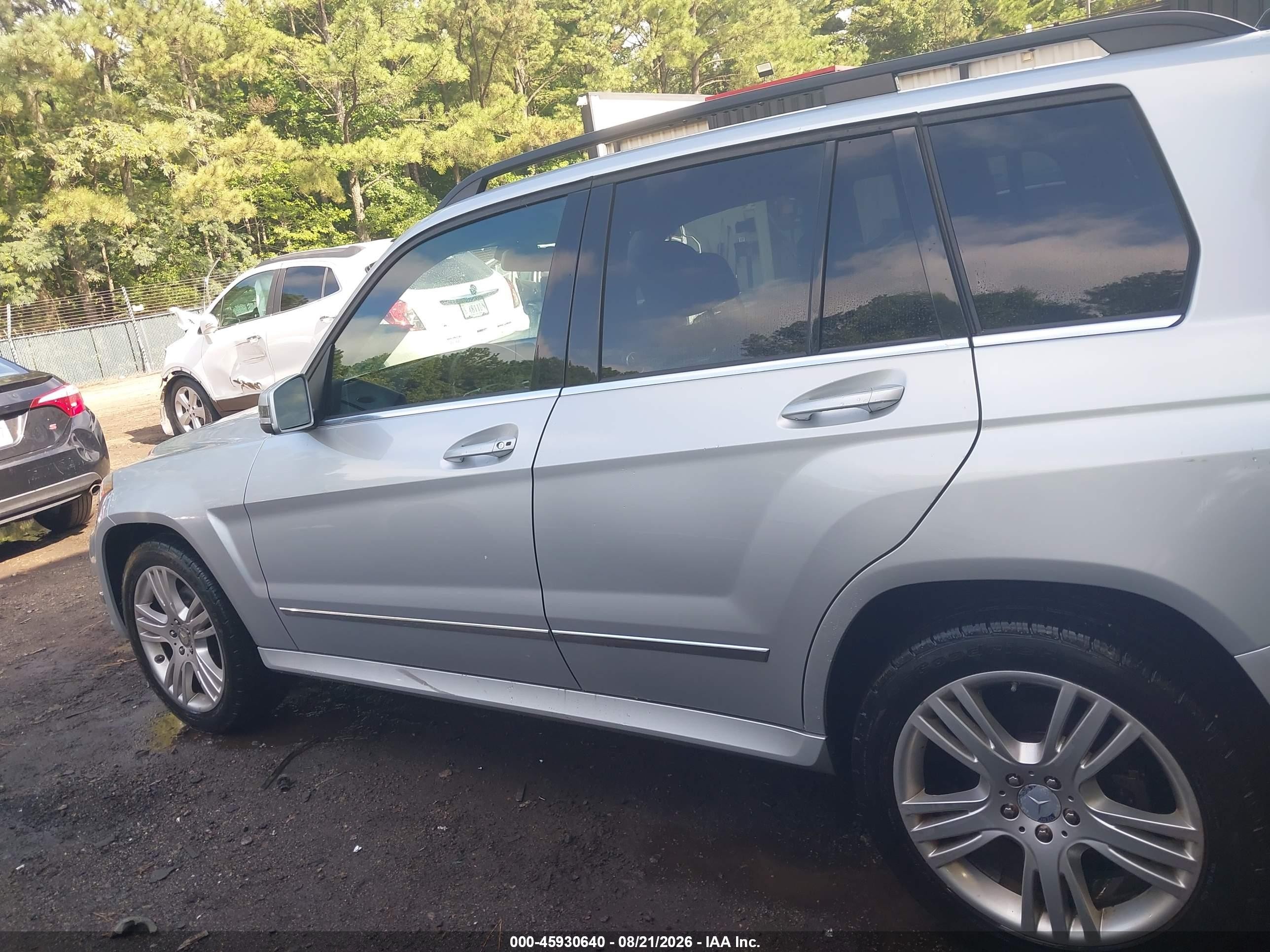 2013 Mercedes-benz Glk 350 4matic Серебряный vin: WDCGG8JB7DG150784