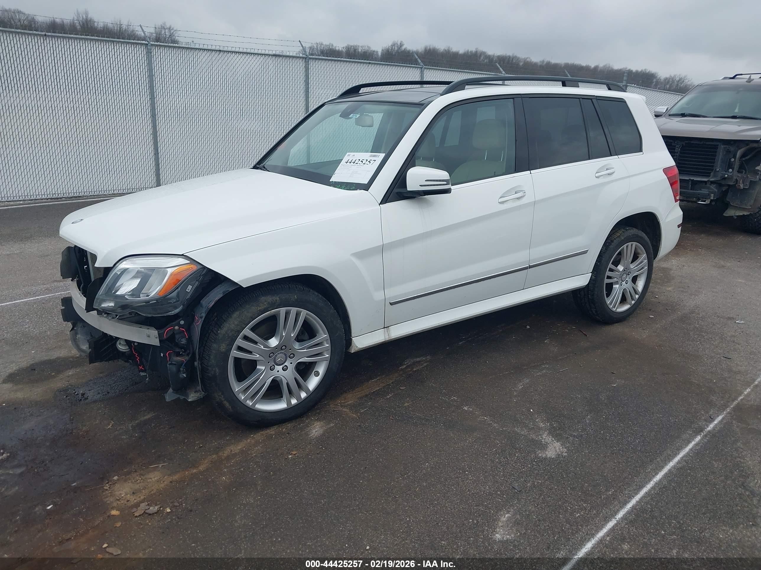 2015 Mercedes-benz Glk 350 4matic White vin: WDCGG8JB7FG378402