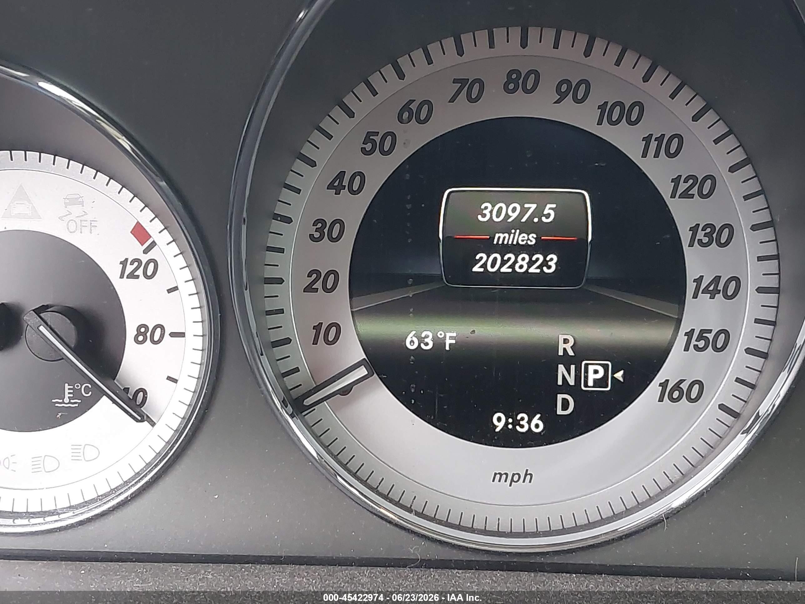 2013 Mercedes-benz Glk 350 4matic Silver vin: WDCGG8JB8DG094936
