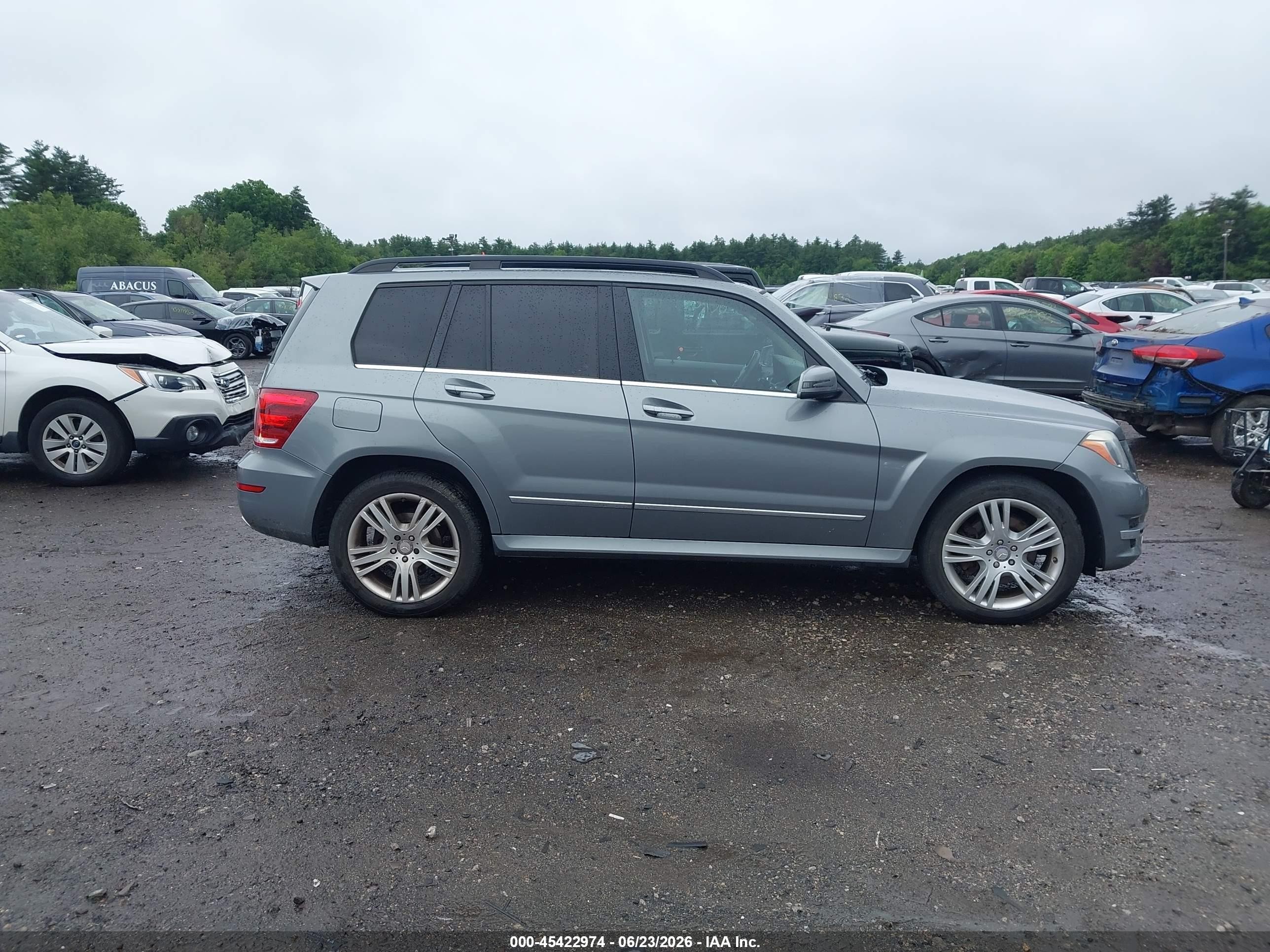 2013 Mercedes-benz Glk 350 4matic Silver vin: WDCGG8JB8DG094936