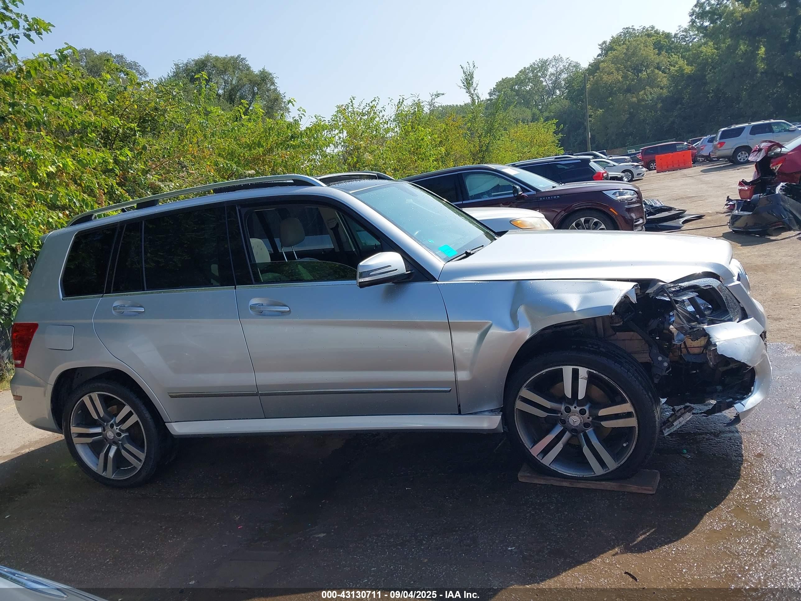2014 Mercedes-benz Glk 350 4matic Silver vin: WDCGG8JB9EG219962