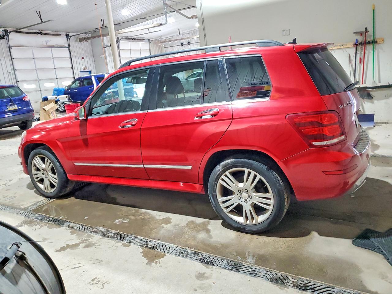 2014 Mercedes-benz Glk 350 4matic Red vin: WDCGG8JB9EG250919