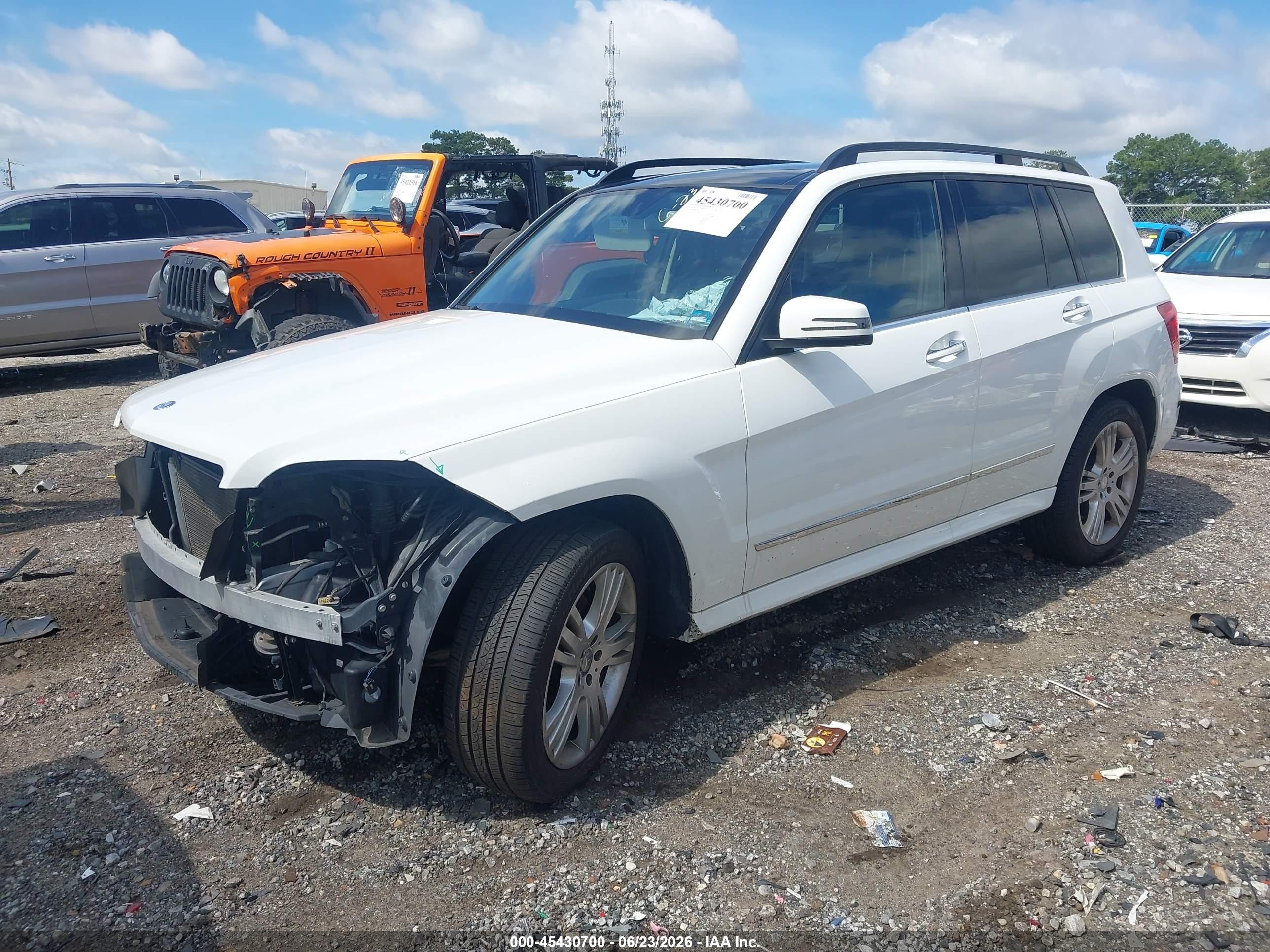 2014 Mercedes-benz Glk 350 4matic White vin: WDCGG8JB9EG289817
