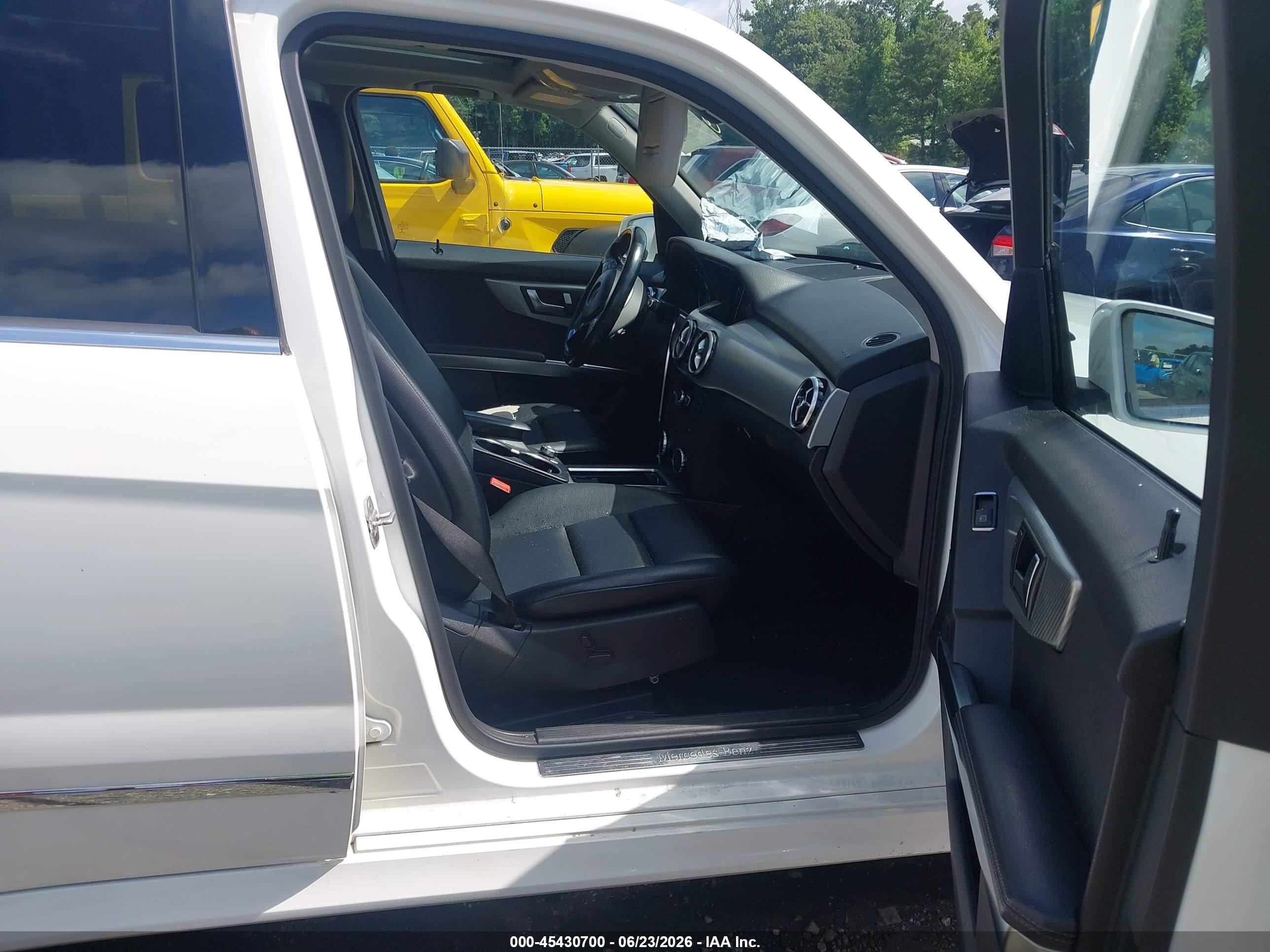2014 Mercedes-benz Glk 350 4matic White vin: WDCGG8JB9EG289817