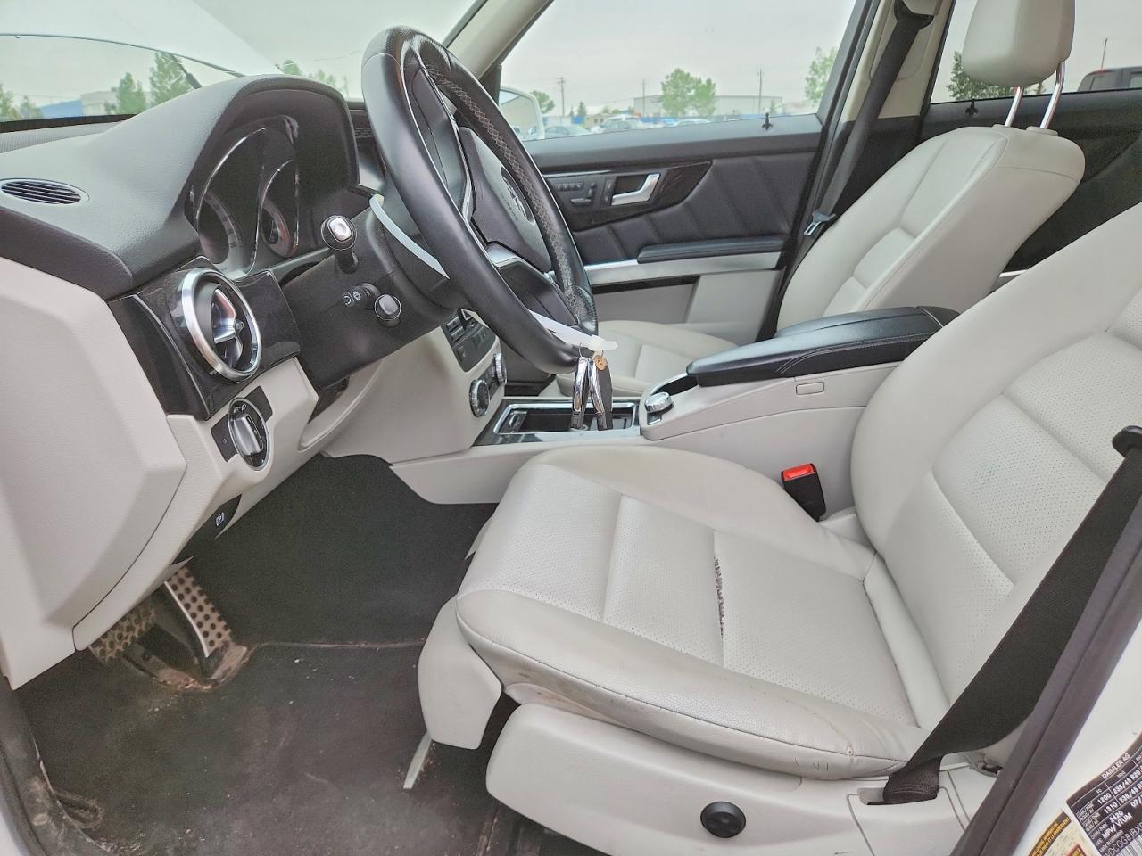 2013 Mercedes-benz Glk 350 4matic Белый vin: WDCGG8JBXDF973585