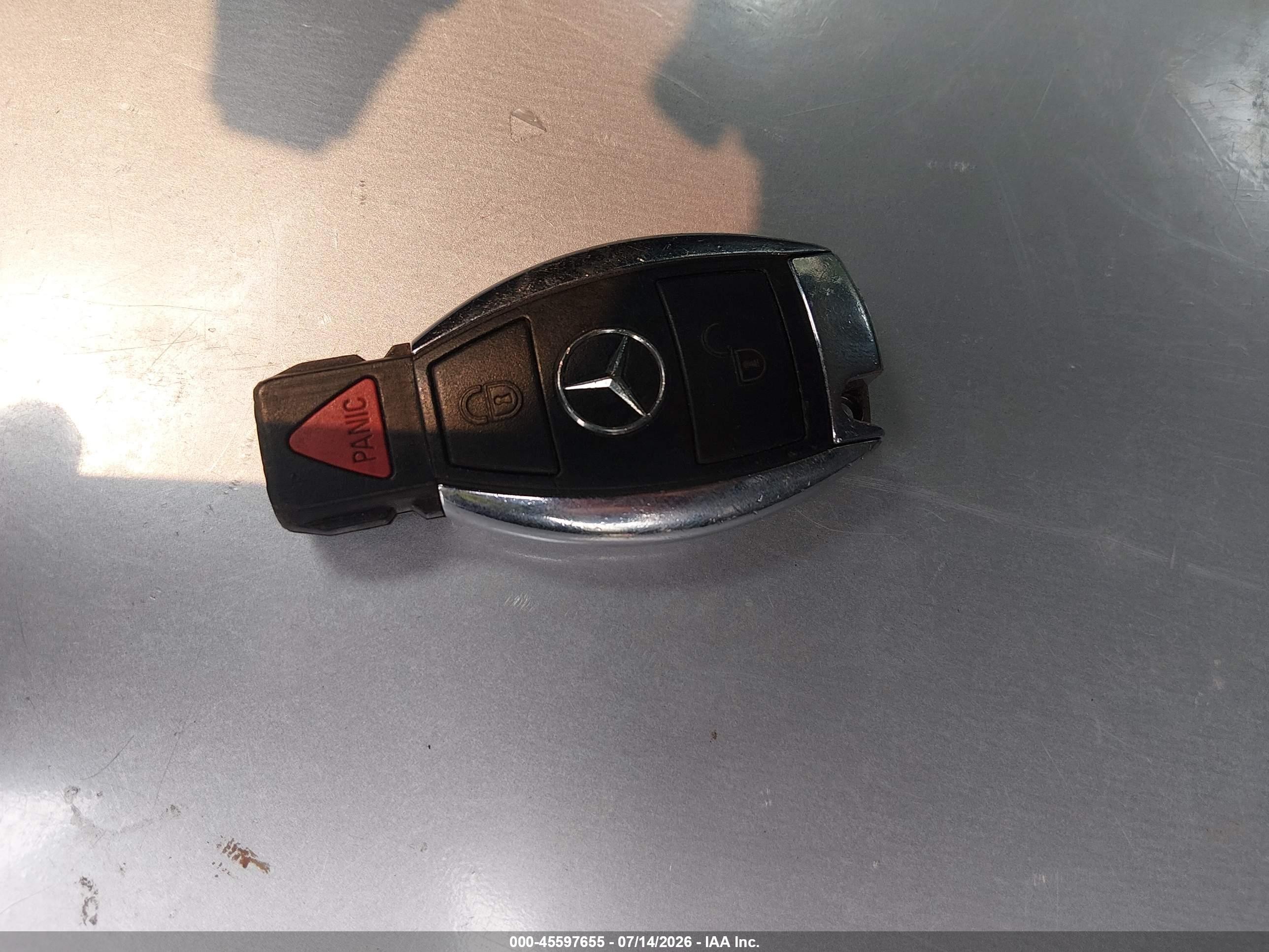 2013 Mercedes-benz Glk 350 4matic Золотой vin: WDCGG8JBXDF981525
