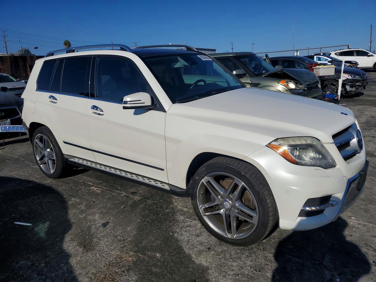 2013 Mercedes-benz Glk 350 4matic White vin: WDCGG8JBXDG045642