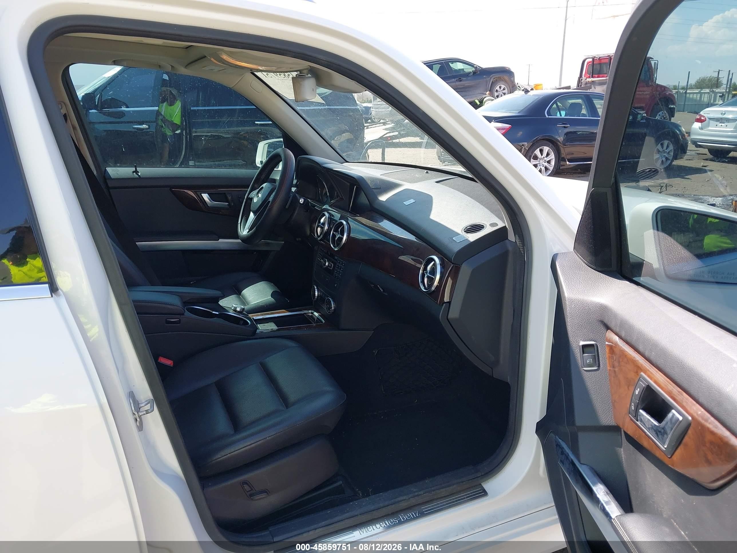 2014 Mercedes-benz Glk 350 4matic White vin: WDCGG8JBXEG166771