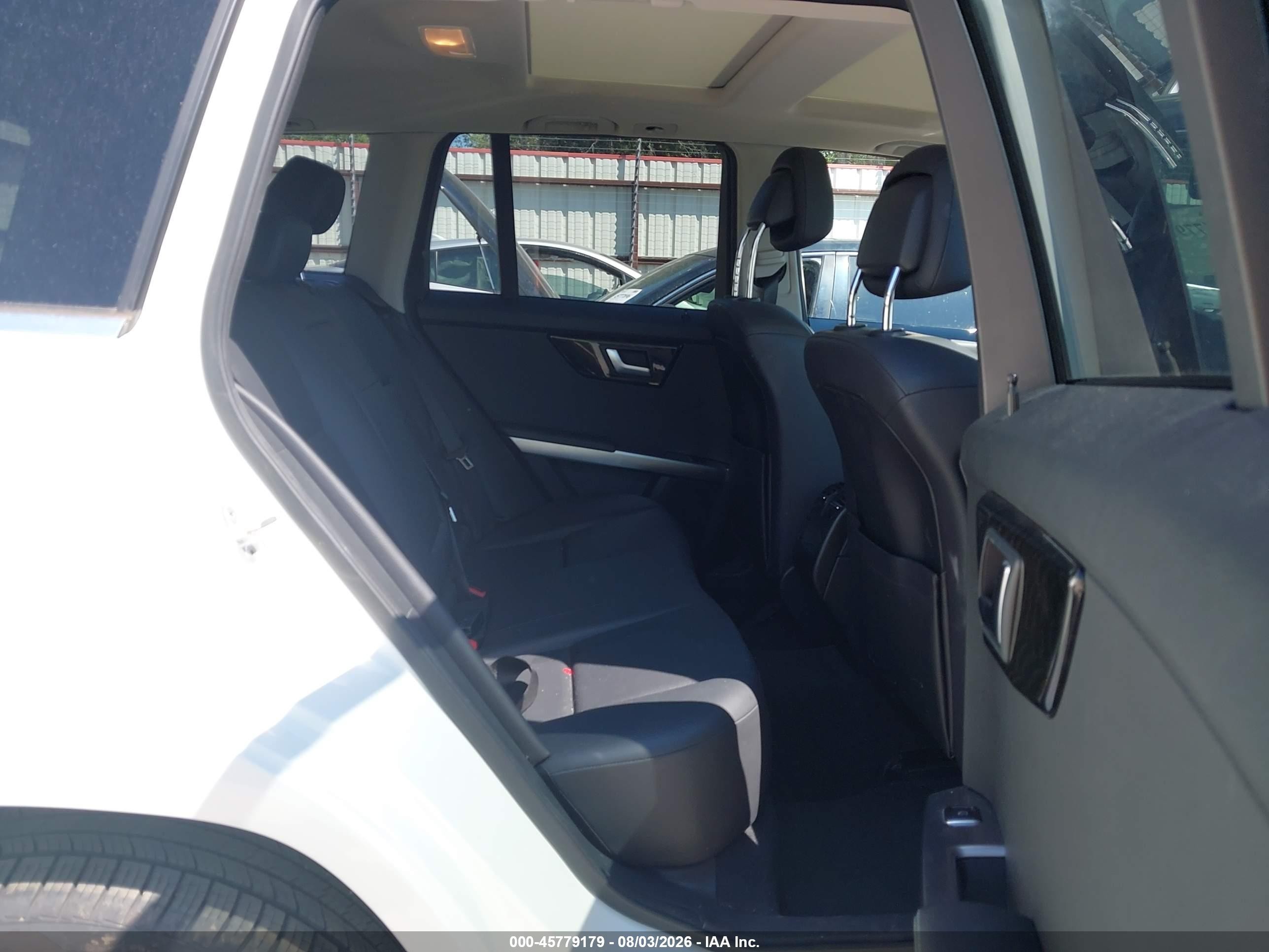 2015 Mercedes-benz Glk 350 4matic White vin: WDCGG8JBXFG397784