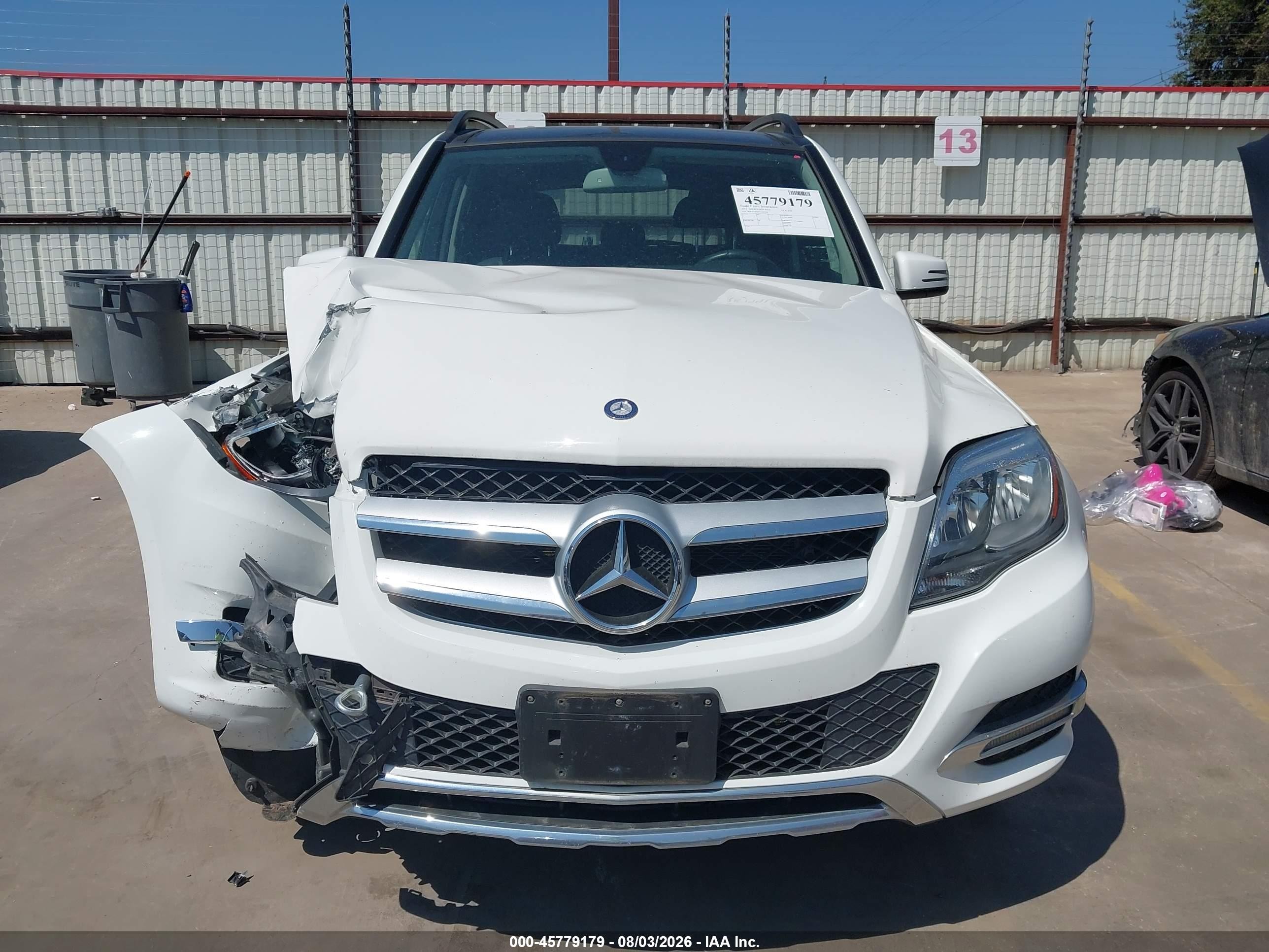 2015 Mercedes-benz Glk 350 4matic White vin: WDCGG8JBXFG397784