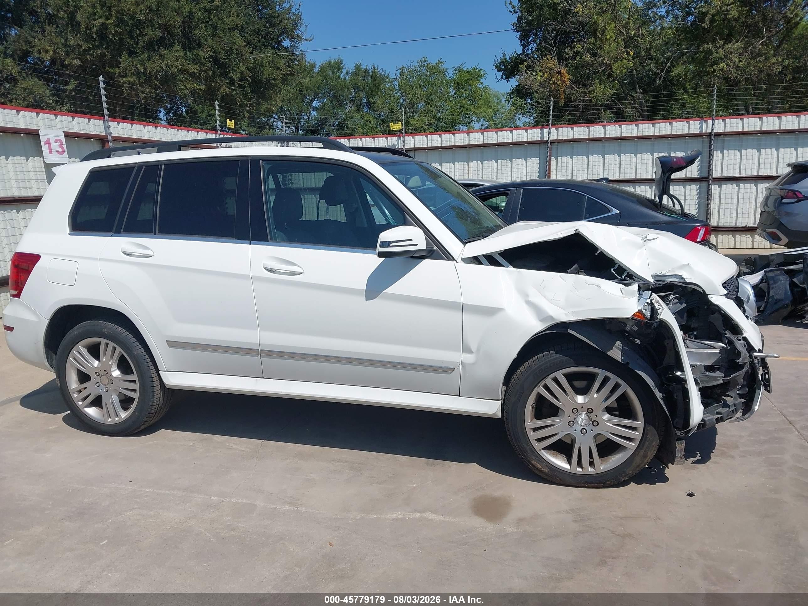 2015 Mercedes-benz Glk 350 4matic White vin: WDCGG8JBXFG397784