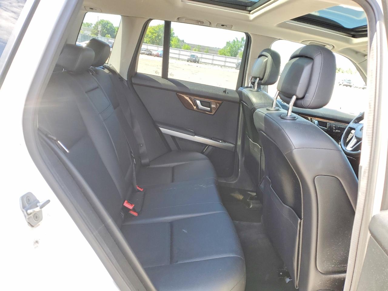 2015 Mercedes-benz Glk 350 4matic White vin: WDCGG8JBXFG435157