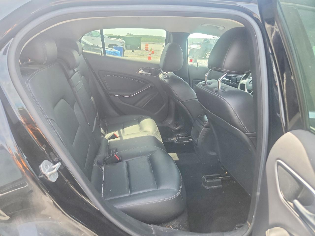 2015 Mercedes-benz Gla 250 Черный vin: WDCTG4EB0FJ117441