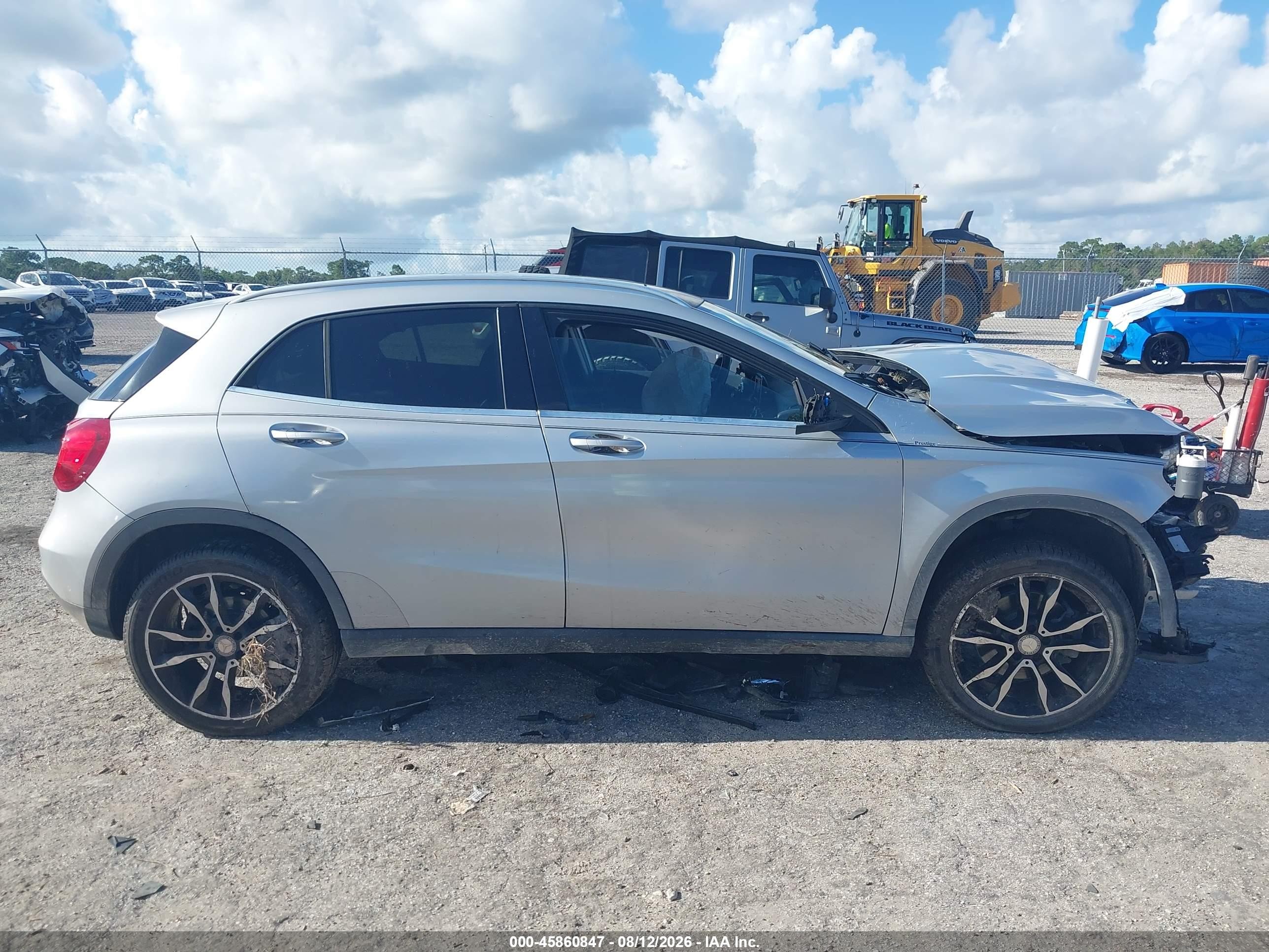 2015 Mercedes-benz Gla 250   Серебряный vin: WDCTG4EB0FJ135177