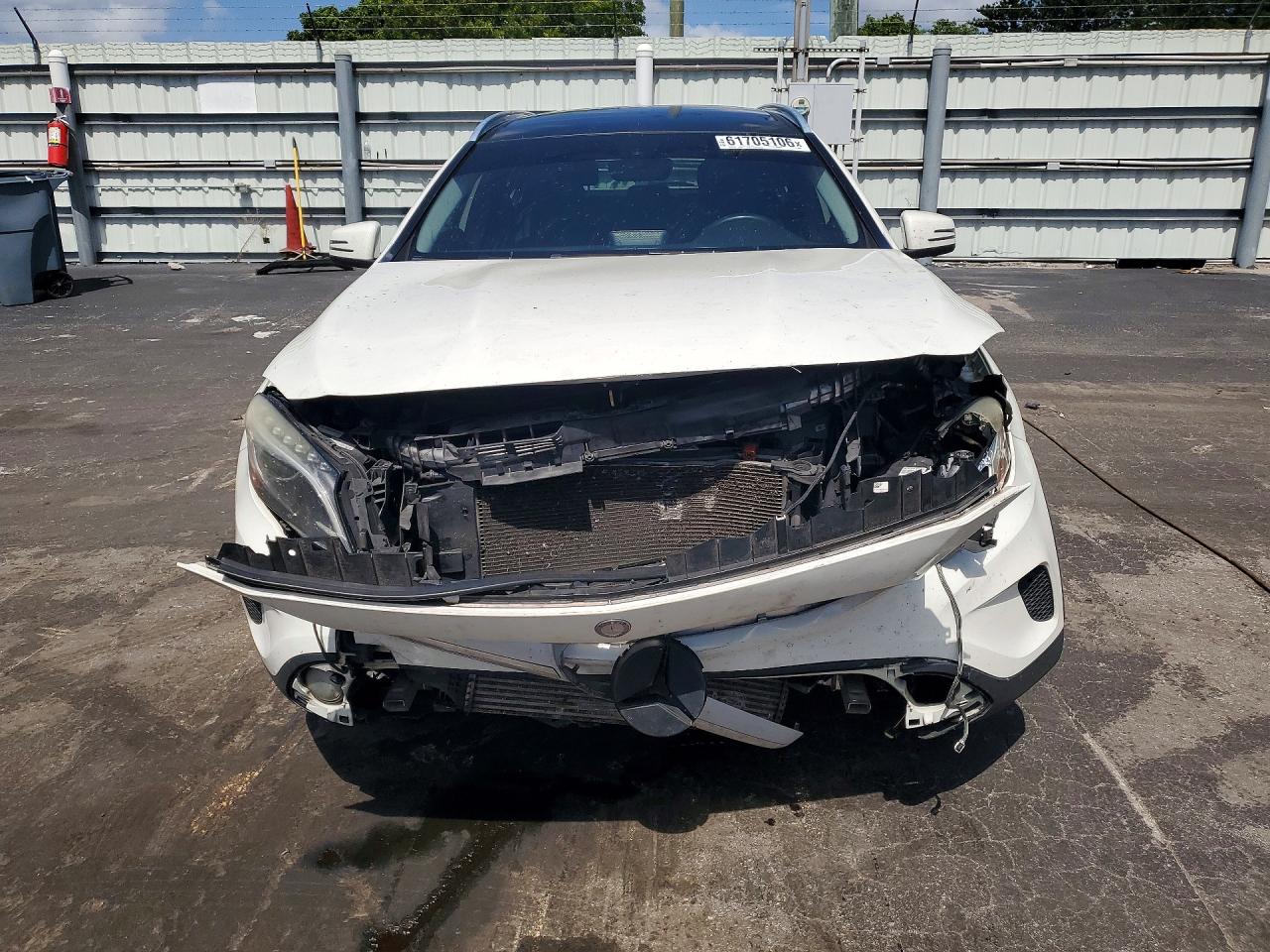 2015 Mercedes-benz Gla 250 White vin: WDCTG4EB0FJ164369