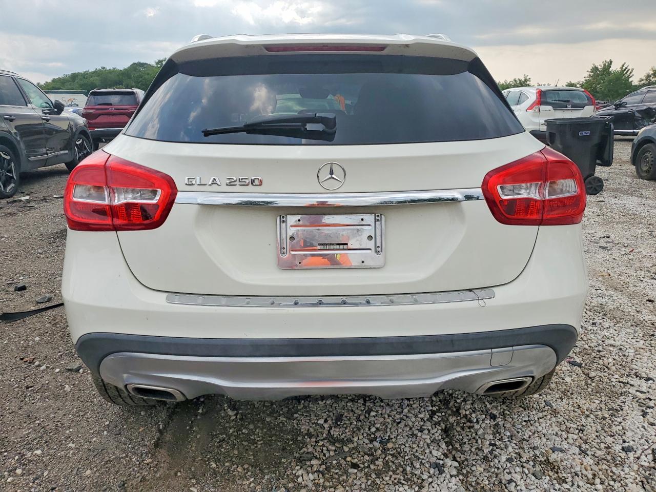 2015 Mercedes-benz Gla 250 White vin: WDCTG4EB0FJ175002