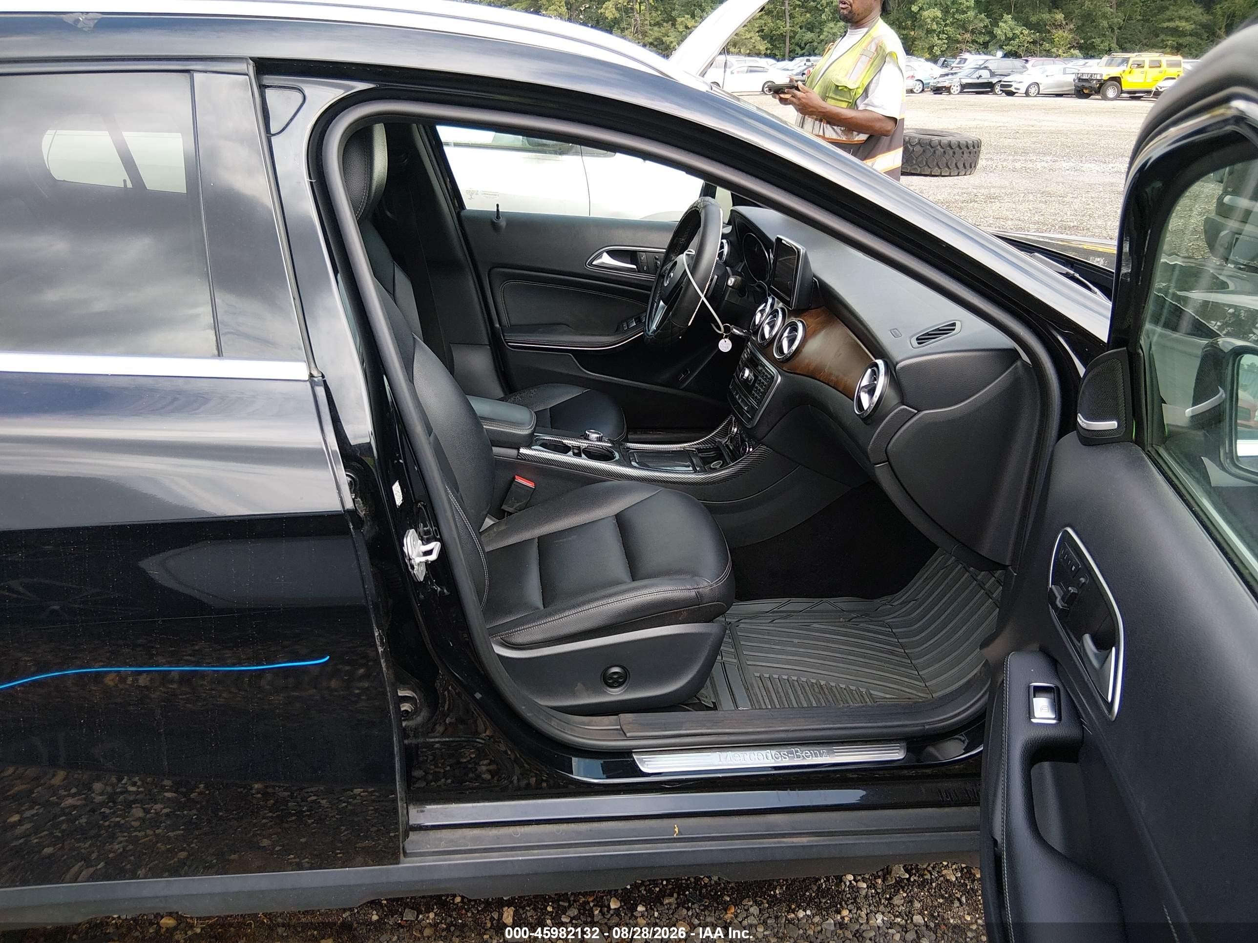 2015 Mercedes-benz Gla 250 Black vin: WDCTG4EB1FJ119635