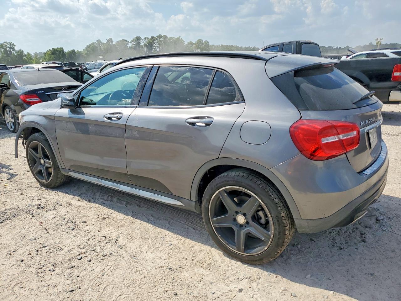 2017 Mercedes-benz Gla 250 Gray vin: WDCTG4EB1HJ289951