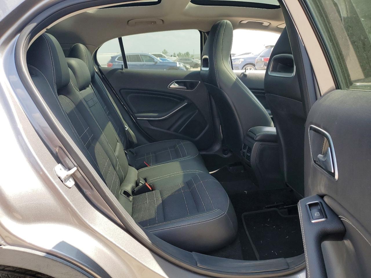 2017 Mercedes-benz Gla 250 Gray vin: WDCTG4EB1HJ289951