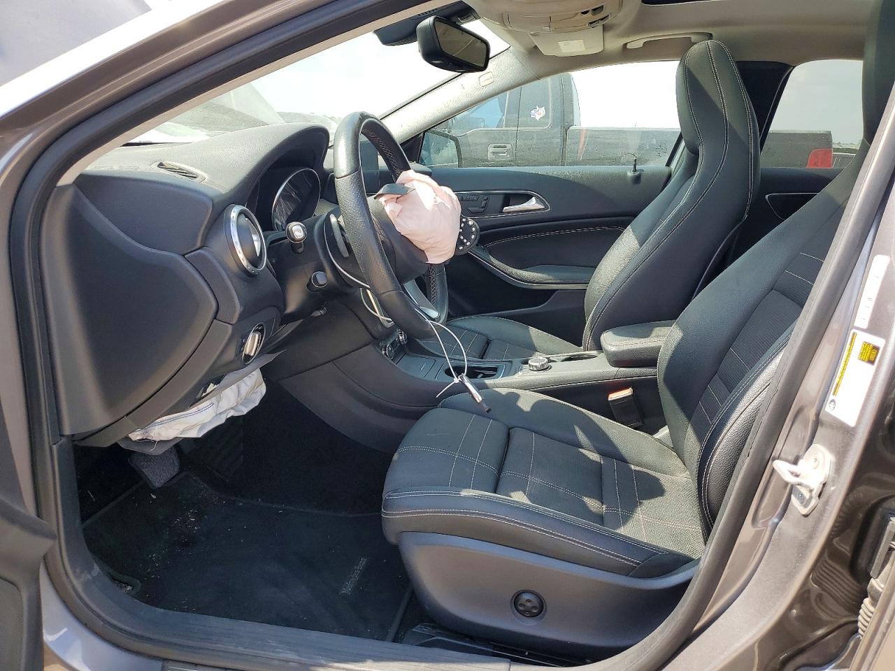 2017 Mercedes-benz Gla 250 Gray vin: WDCTG4EB1HJ289951