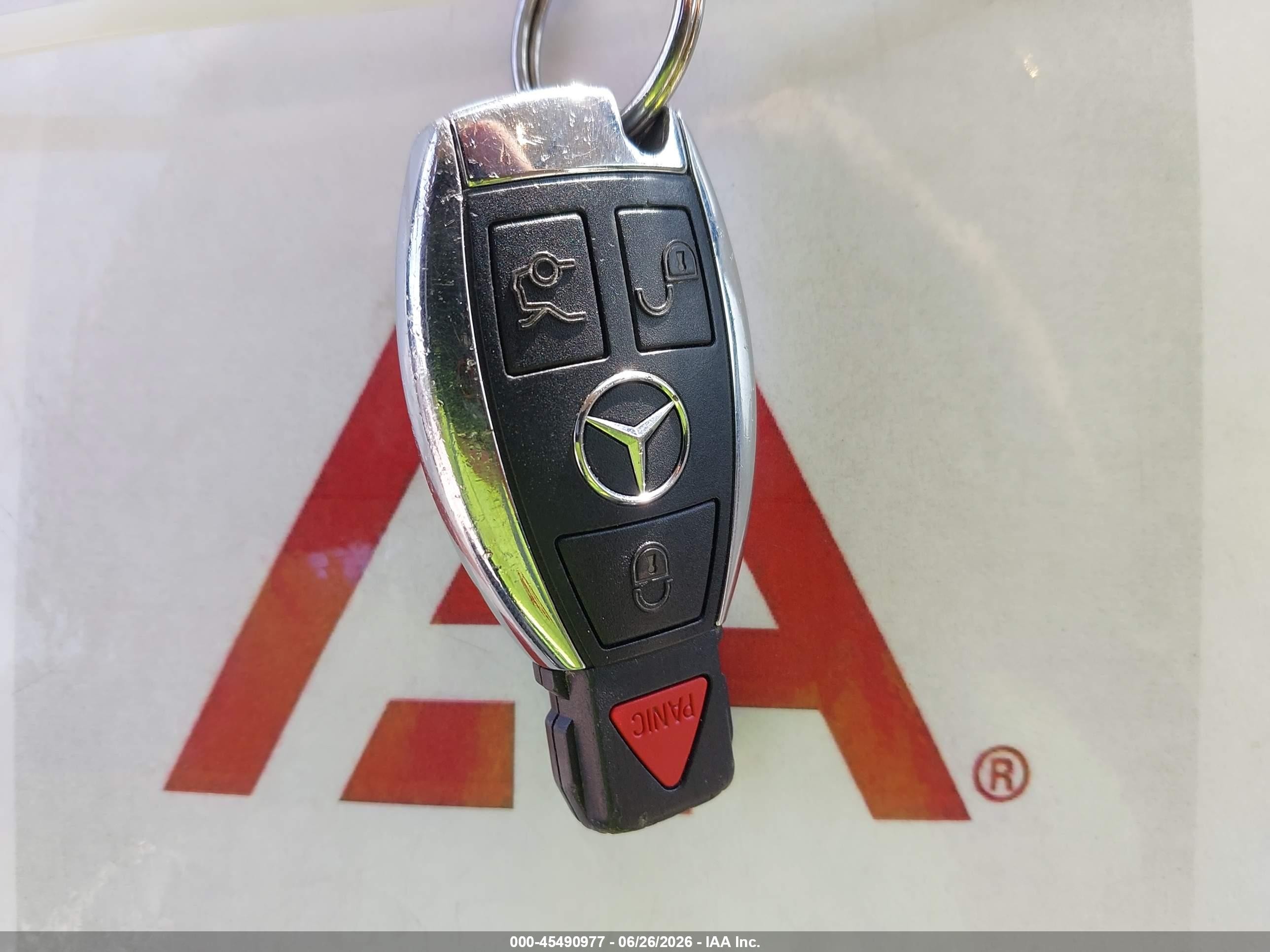 2015 Mercedes-benz Gla 250   White vin: WDCTG4EB2FJ112824