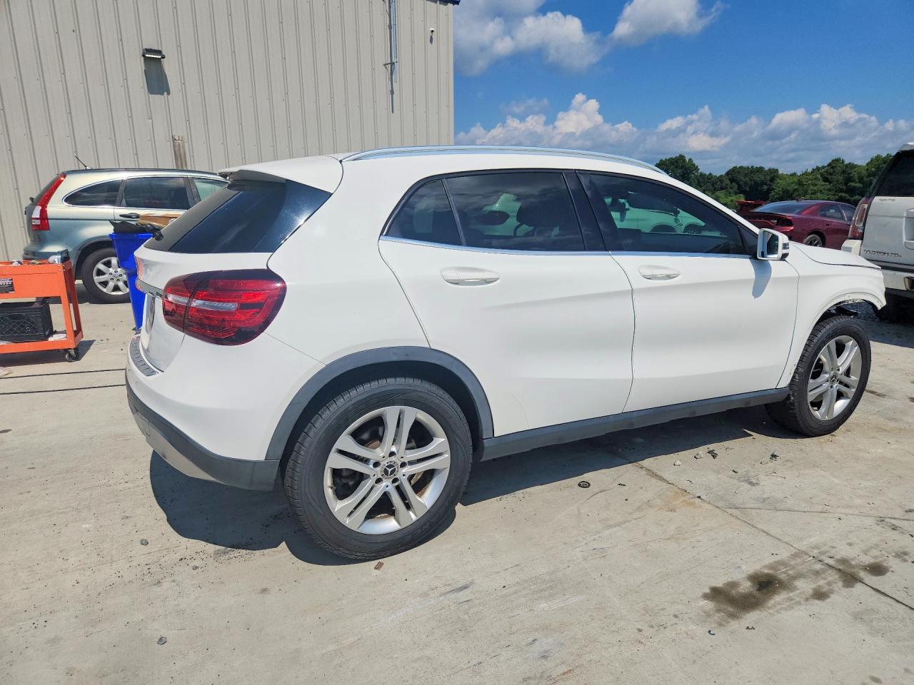 2020 Mercedes-benz Gla 250 White vin: WDCTG4EB2LU024236
