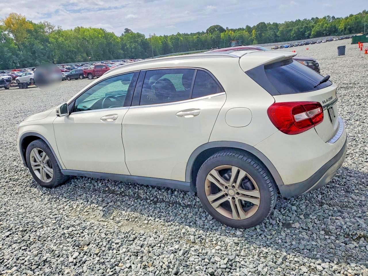 2015 Mercedes-benz Gla 250 White vin: WDCTG4EB3FJ123900