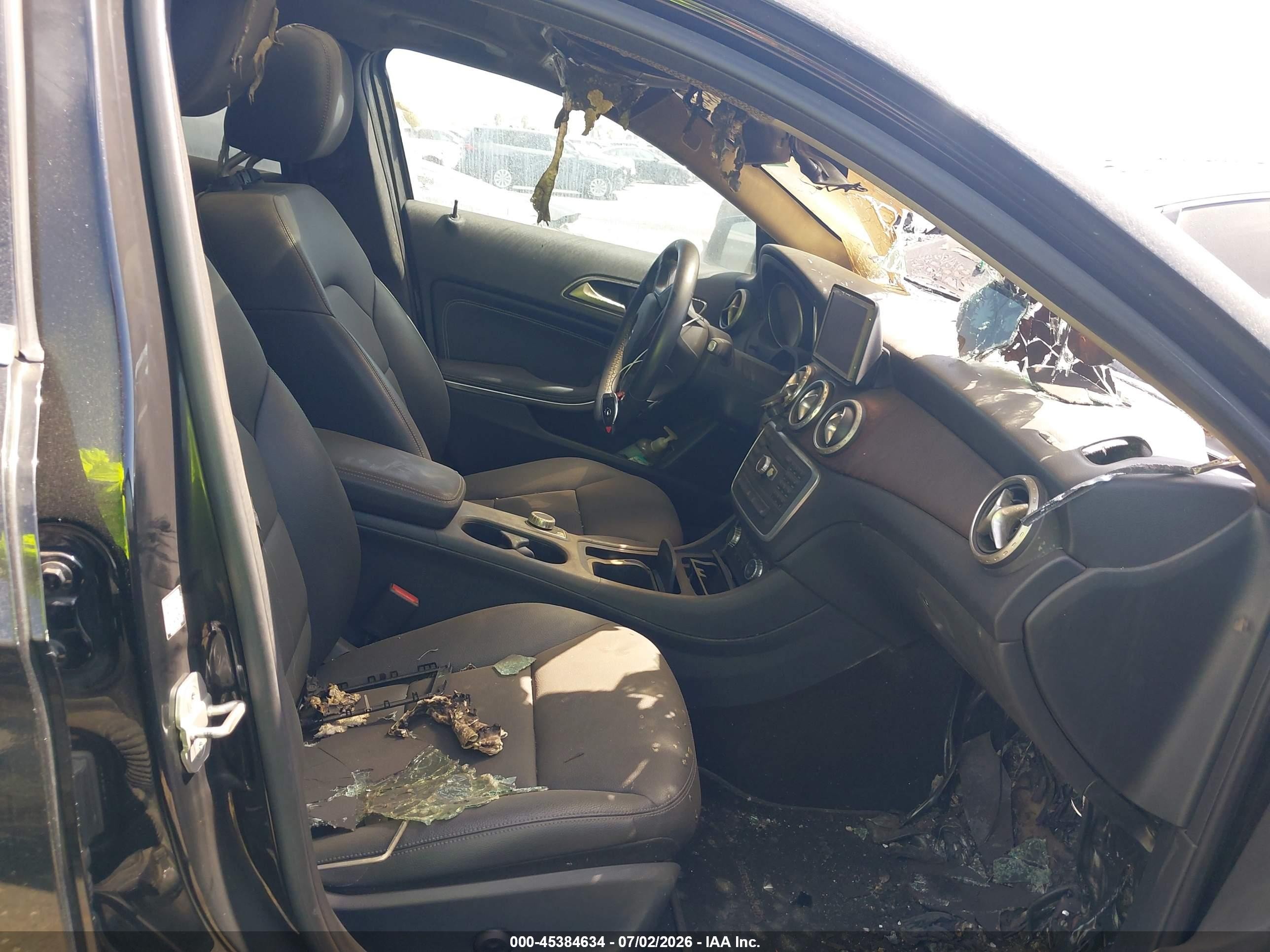 2015 Mercedes-benz Gla 250 Black vin: WDCTG4EB3FJ155472