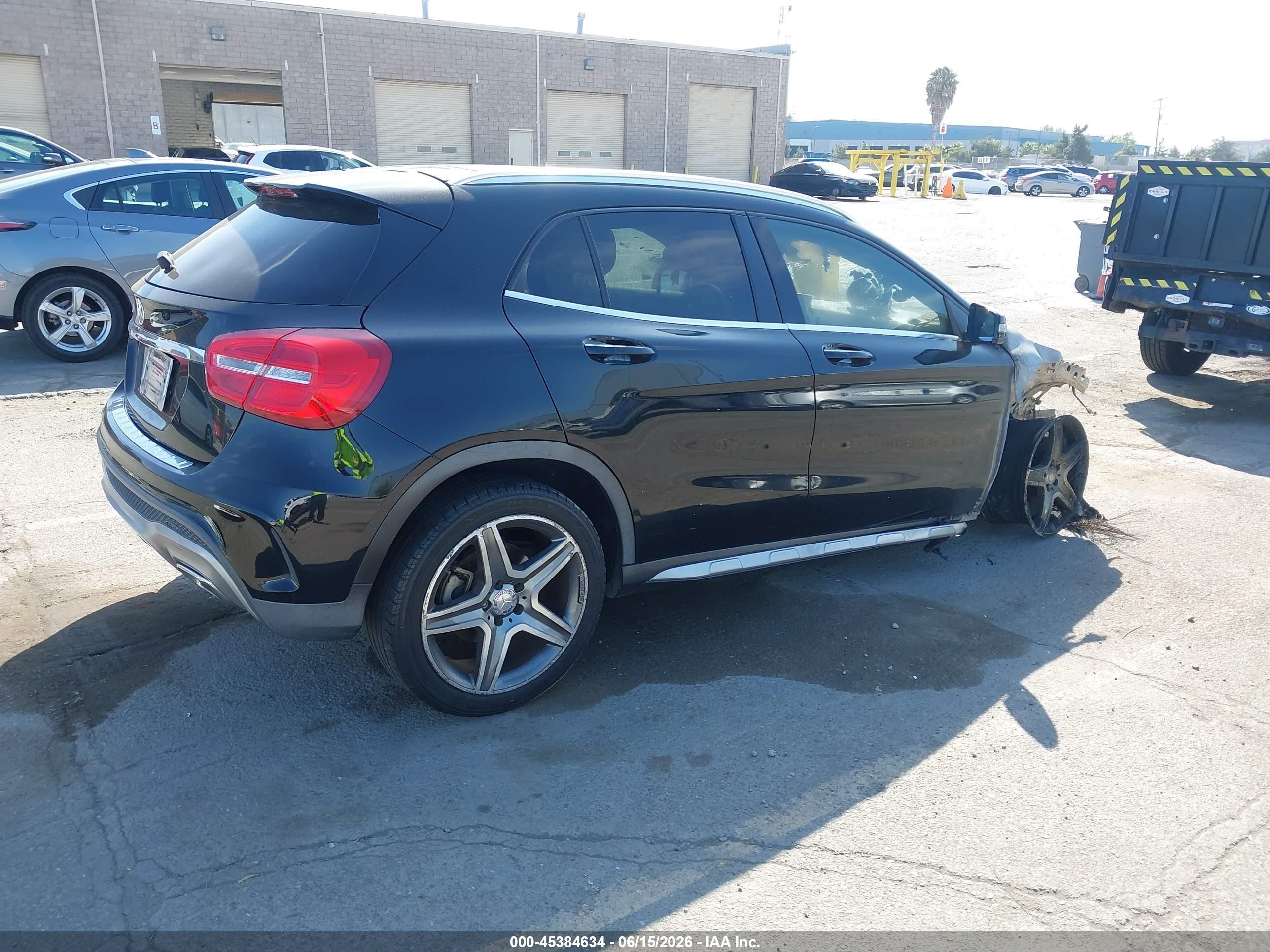 2015 Mercedes-benz Gla 250 Black vin: WDCTG4EB3FJ155472