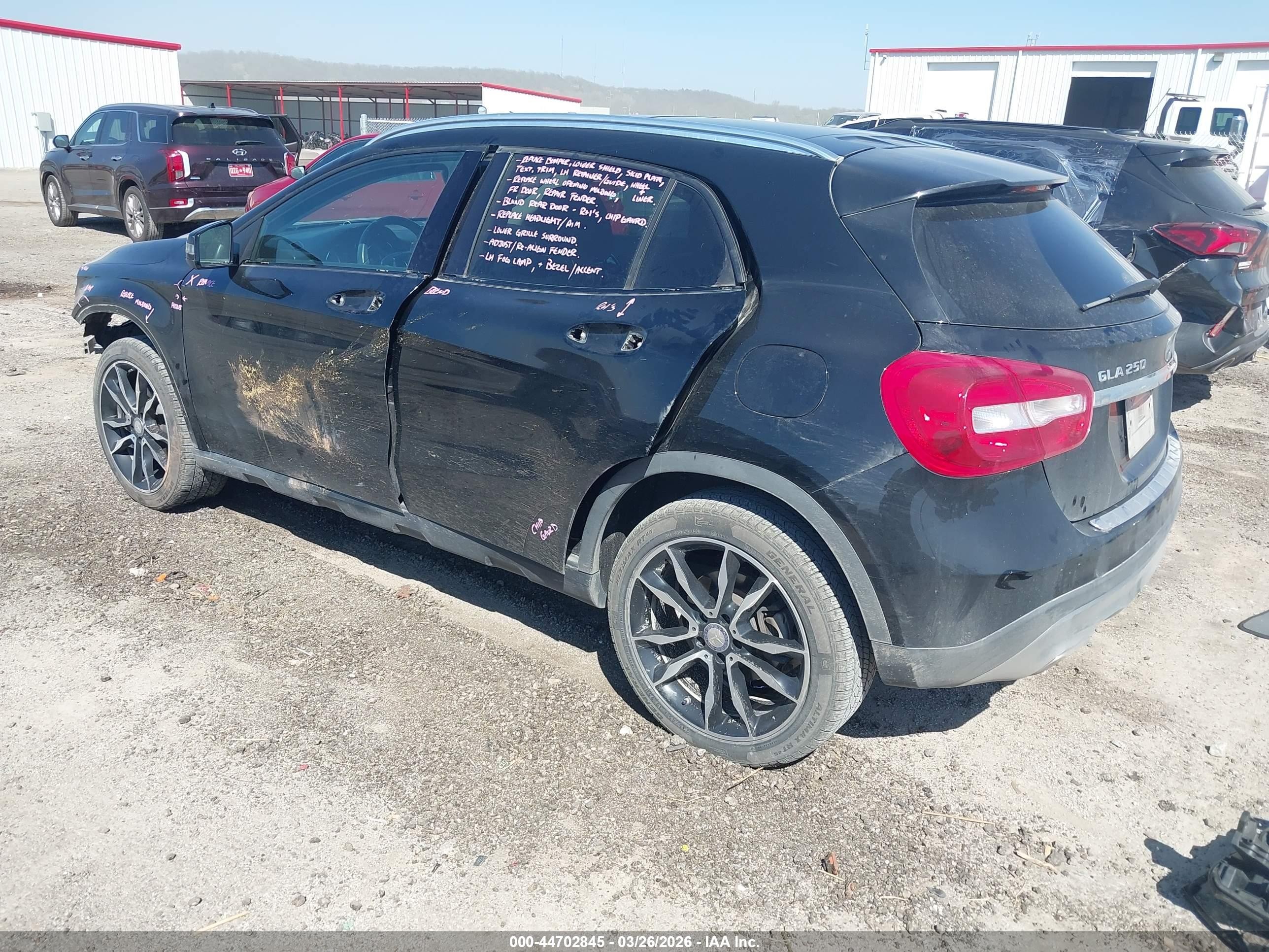 2015 Mercedes-benz Gla 250   Black vin: WDCTG4EB3FJ172238