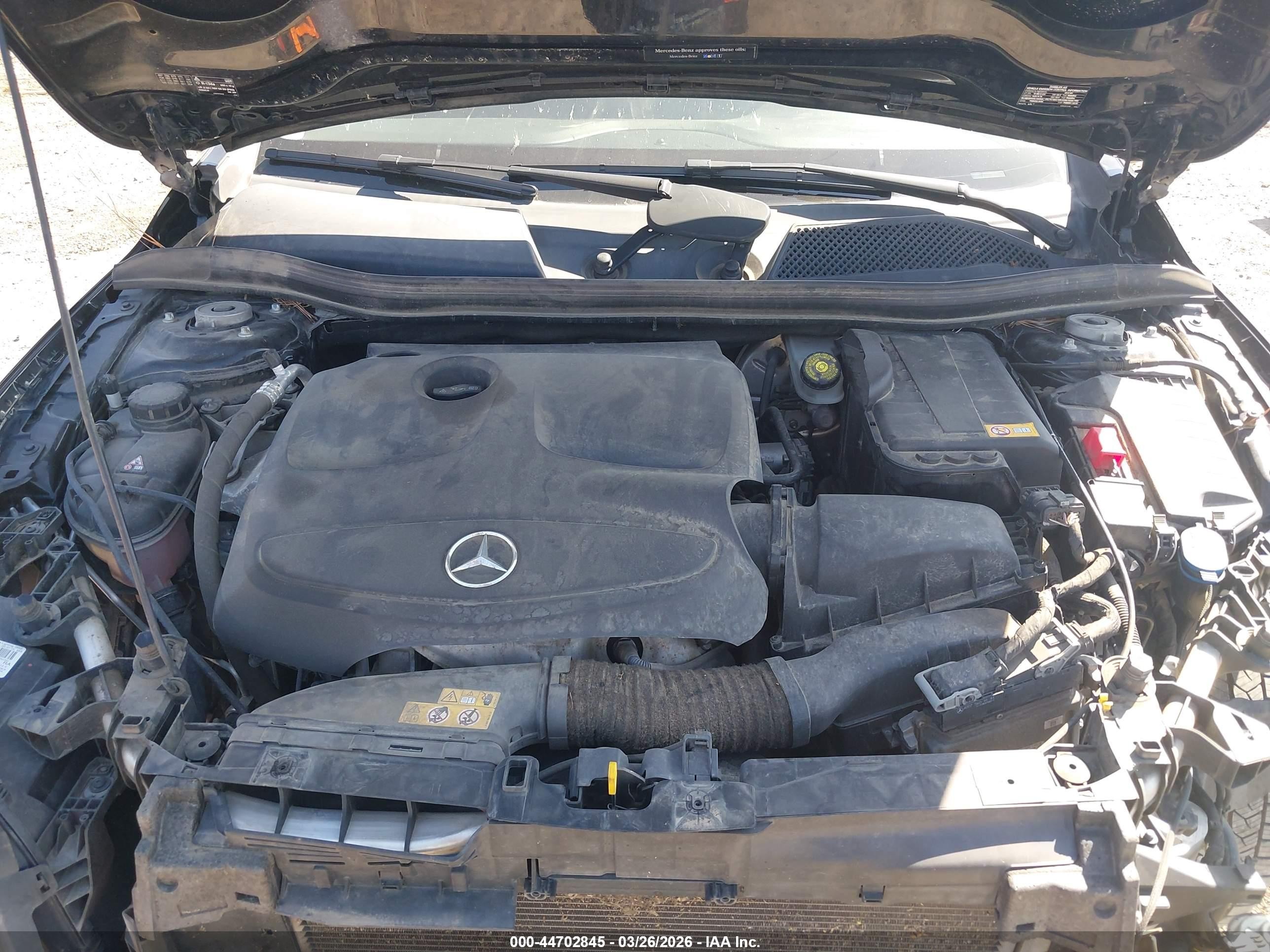 2015 Mercedes-benz Gla 250   Black vin: WDCTG4EB3FJ172238