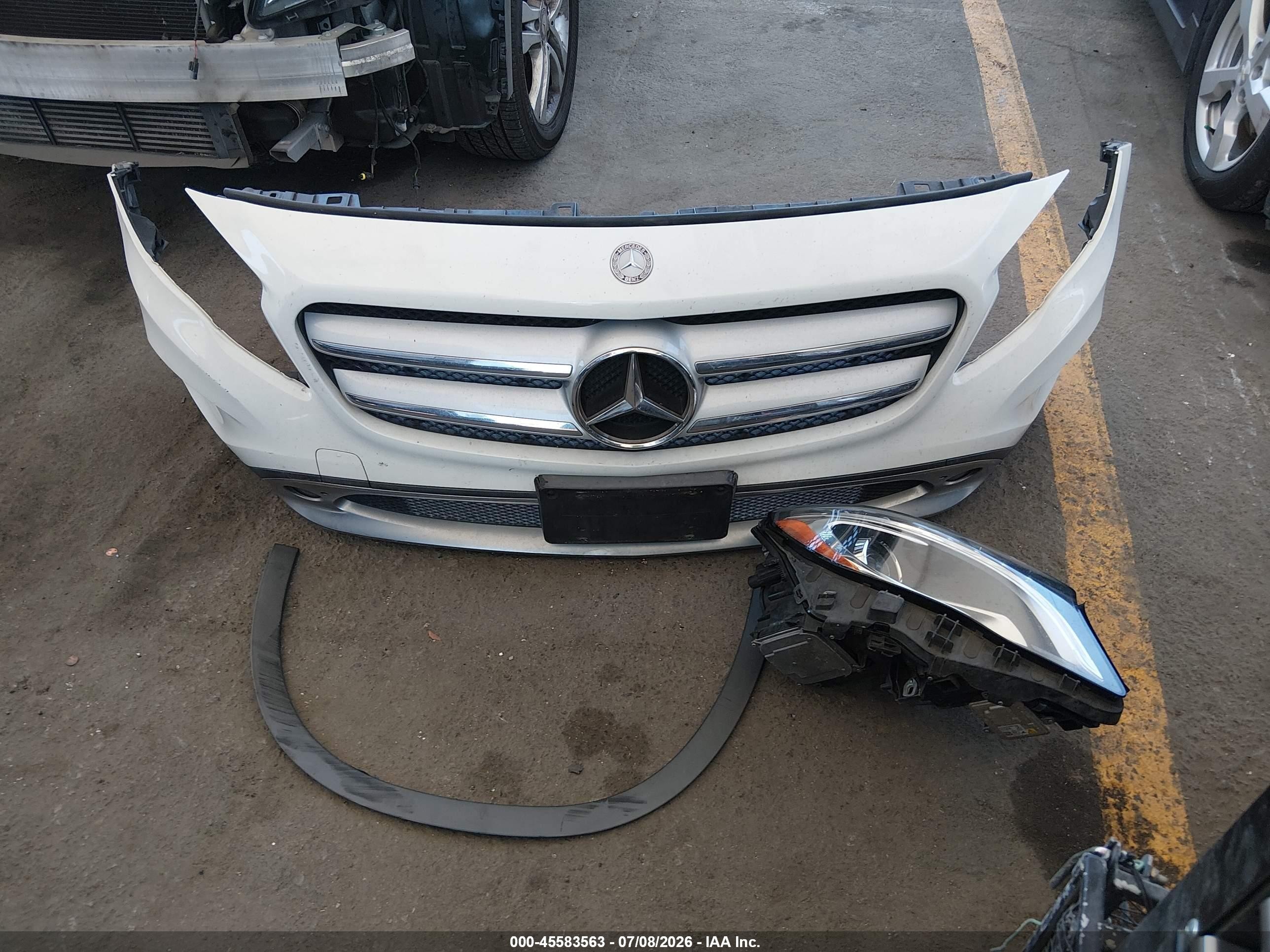 2015 Mercedes-benz Gla 250   White vin: WDCTG4EB3FJ185569