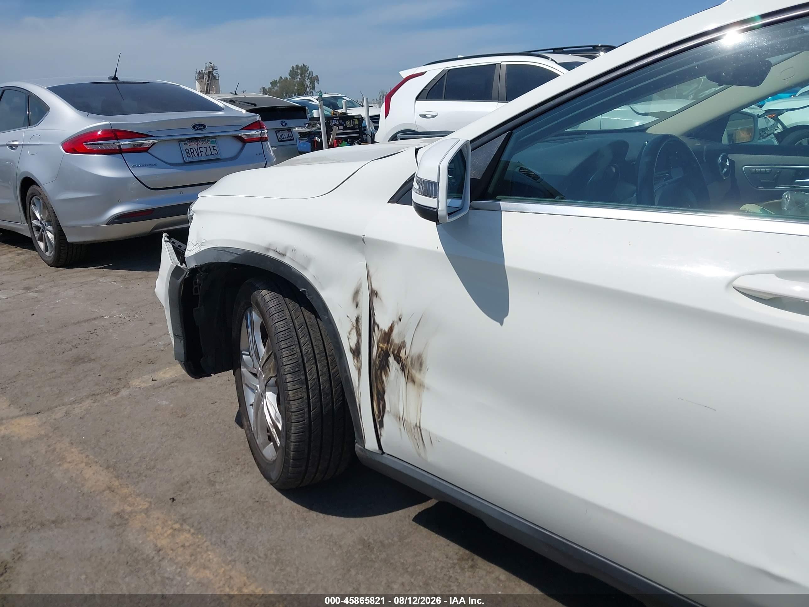 2015 Mercedes-benz Gla 250   White vin: WDCTG4EB4FJ123730