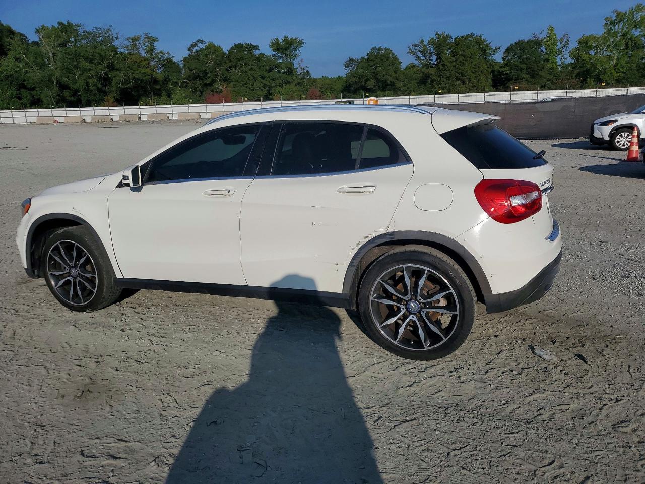 2015 Mercedes-benz Gla 250 Белый vin: WDCTG4EB4FJ124182