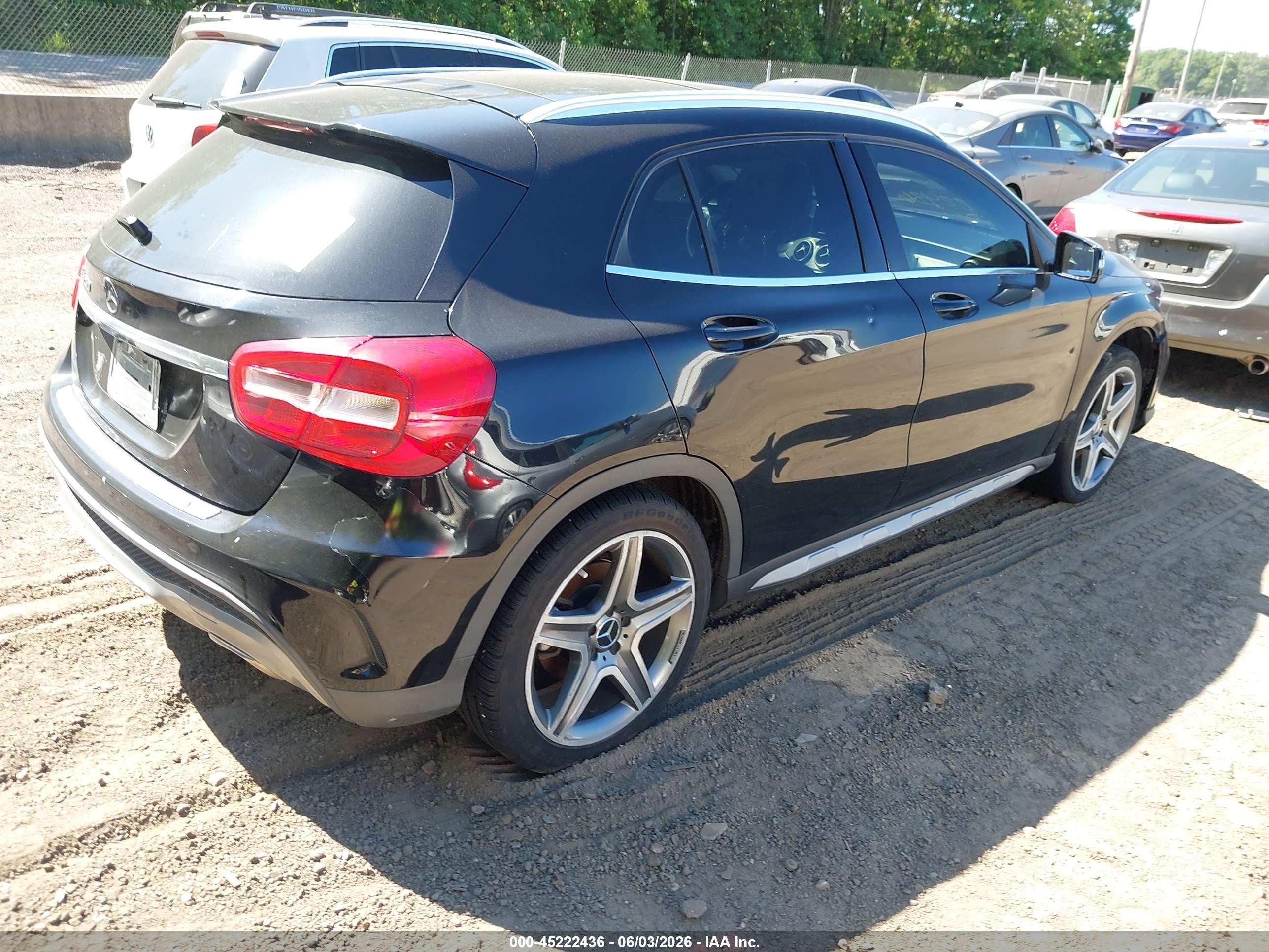 2015 Mercedes-benz Gla 250   Black vin: WDCTG4EB4FJ178453