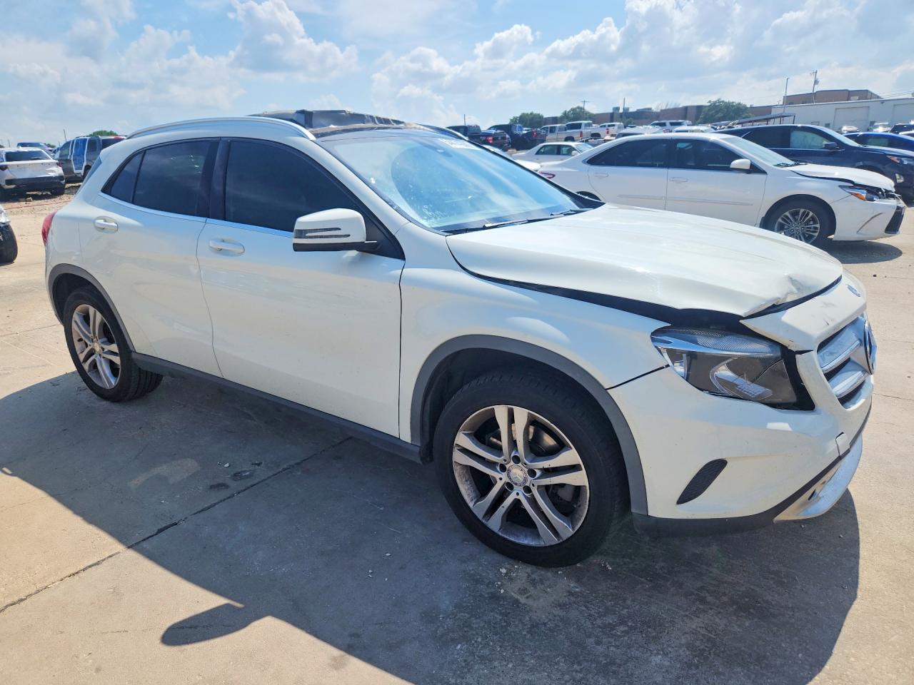 2016 Mercedes-benz Gla 250 White vin: WDCTG4EB4GJ214630