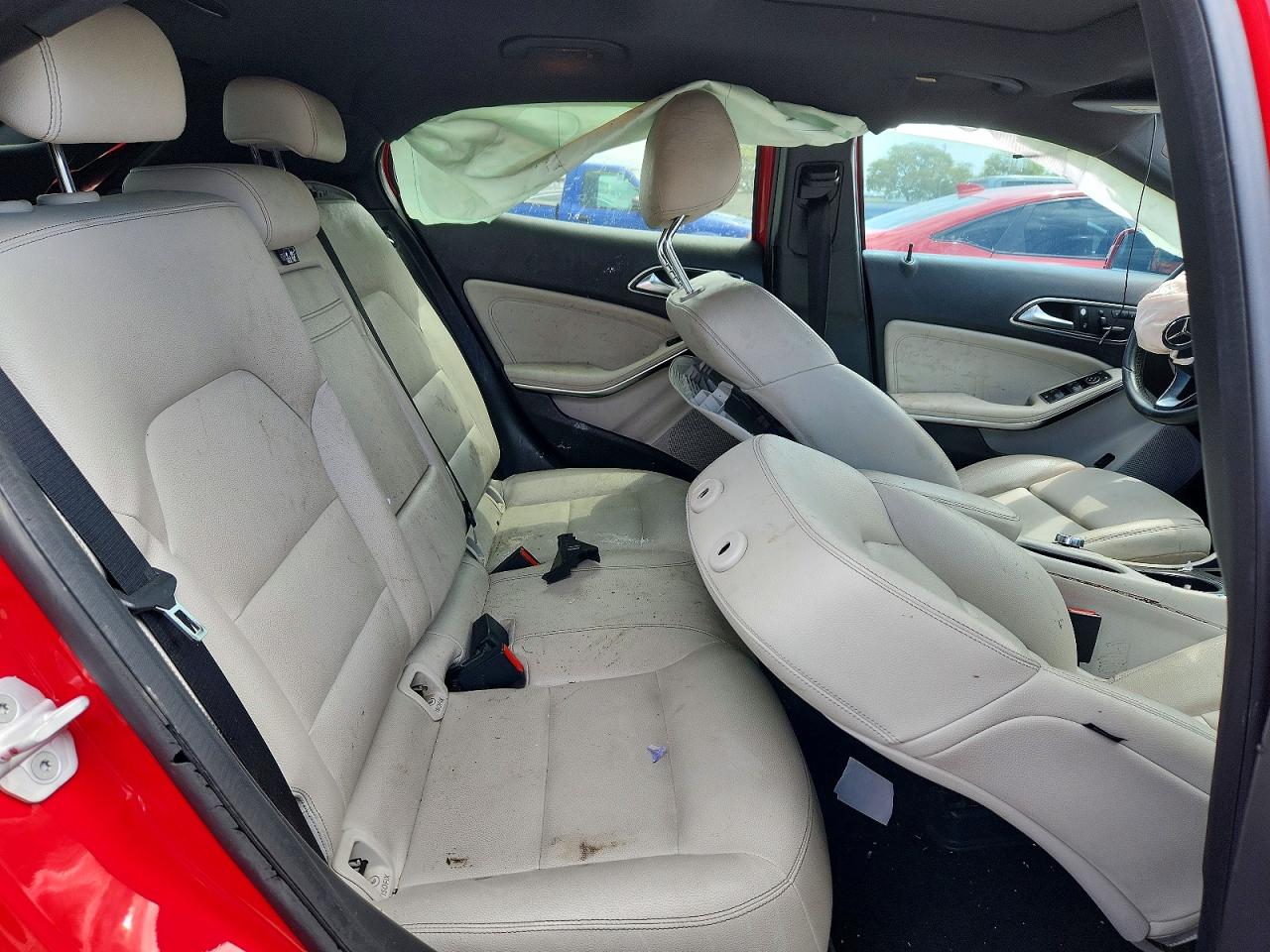 2017 Mercedes-benz Gla 250 Red vin: WDCTG4EB4HJ326460
